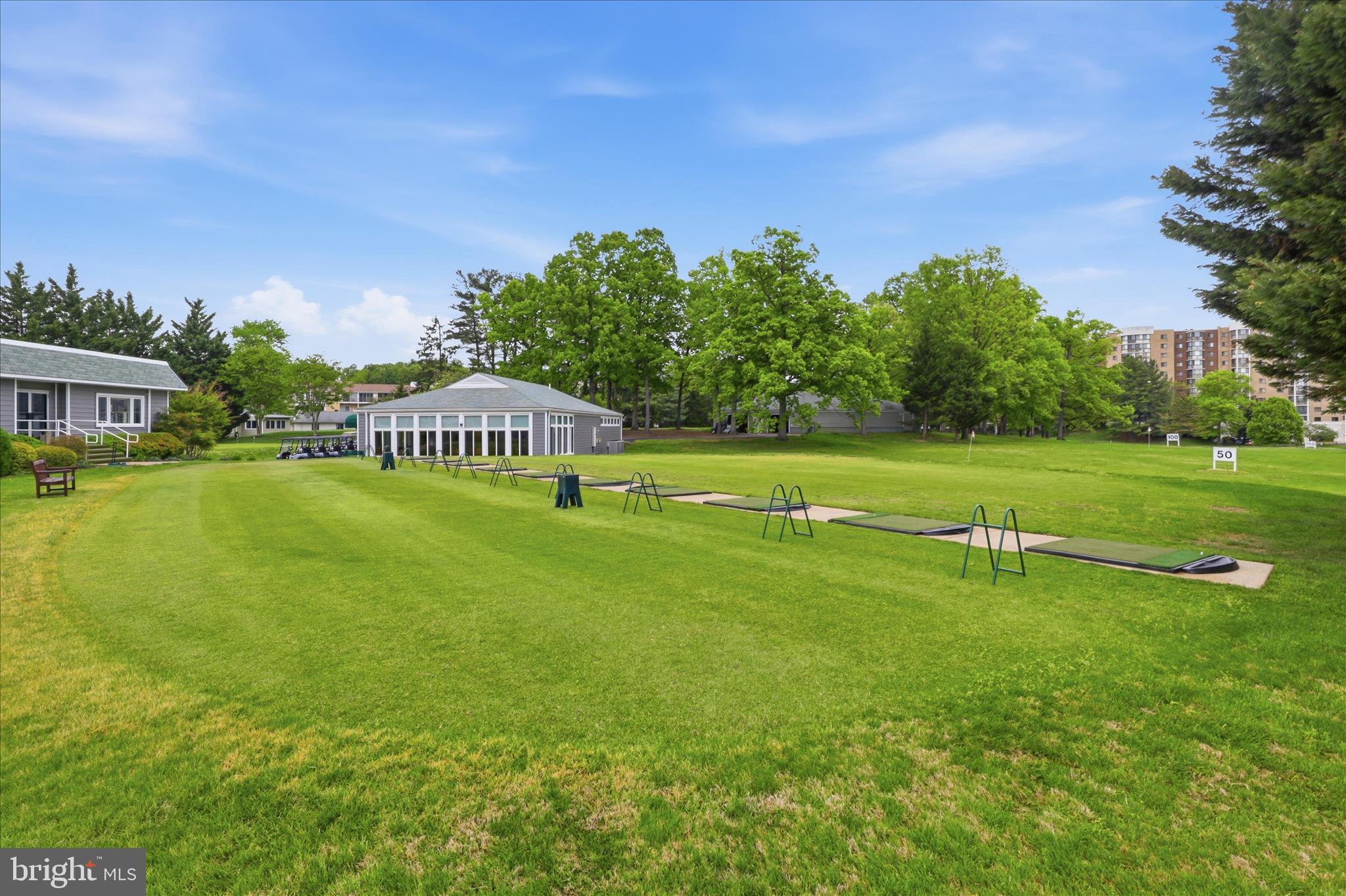 LEISURE WORLD - Residential