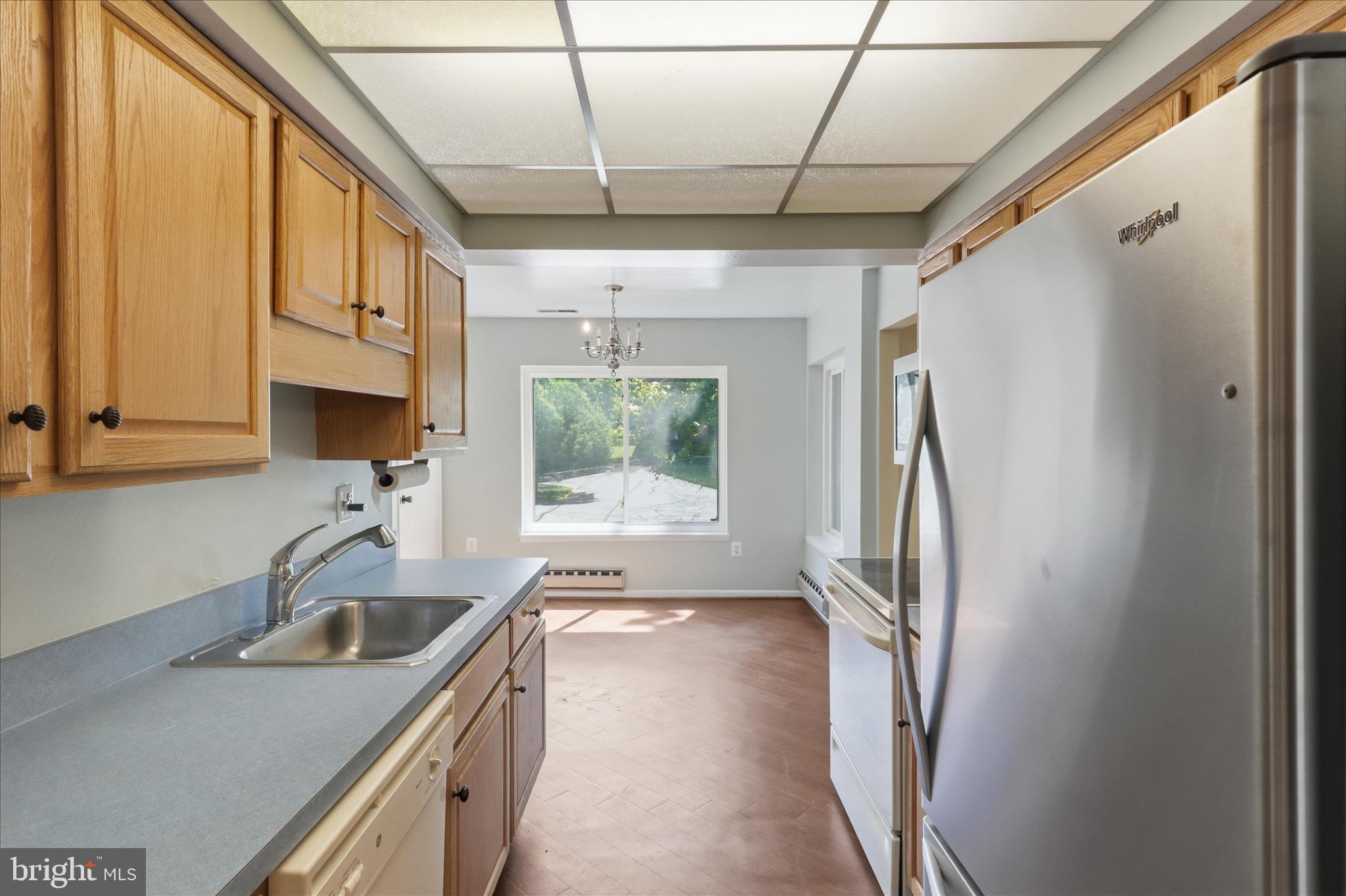 LEISURE WORLD - Residential