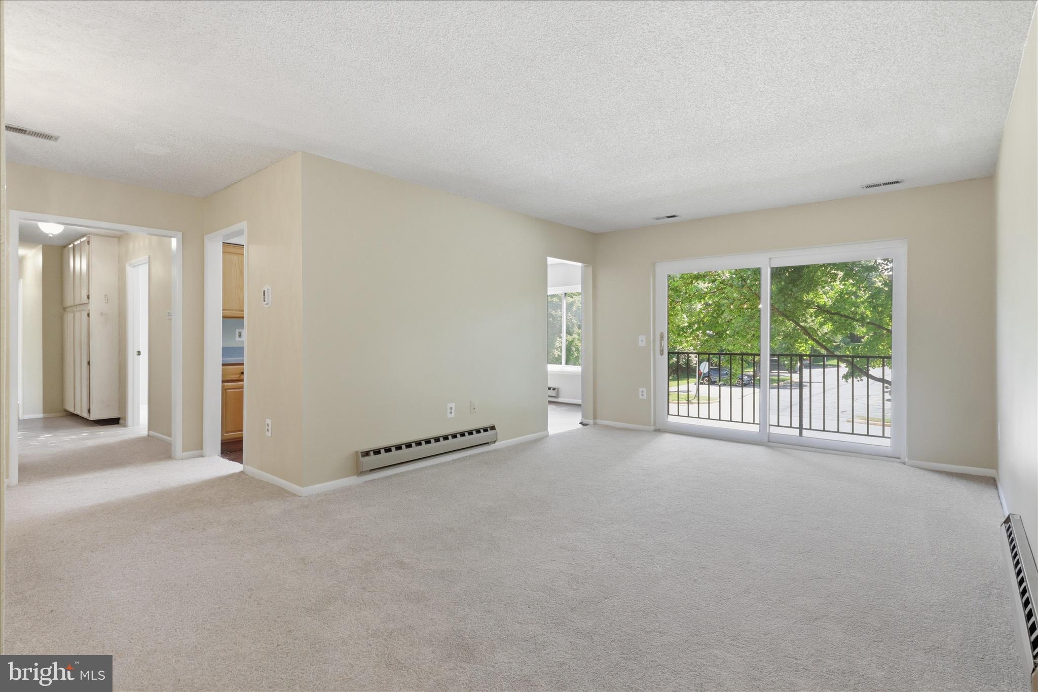 LEISURE WORLD - Residential