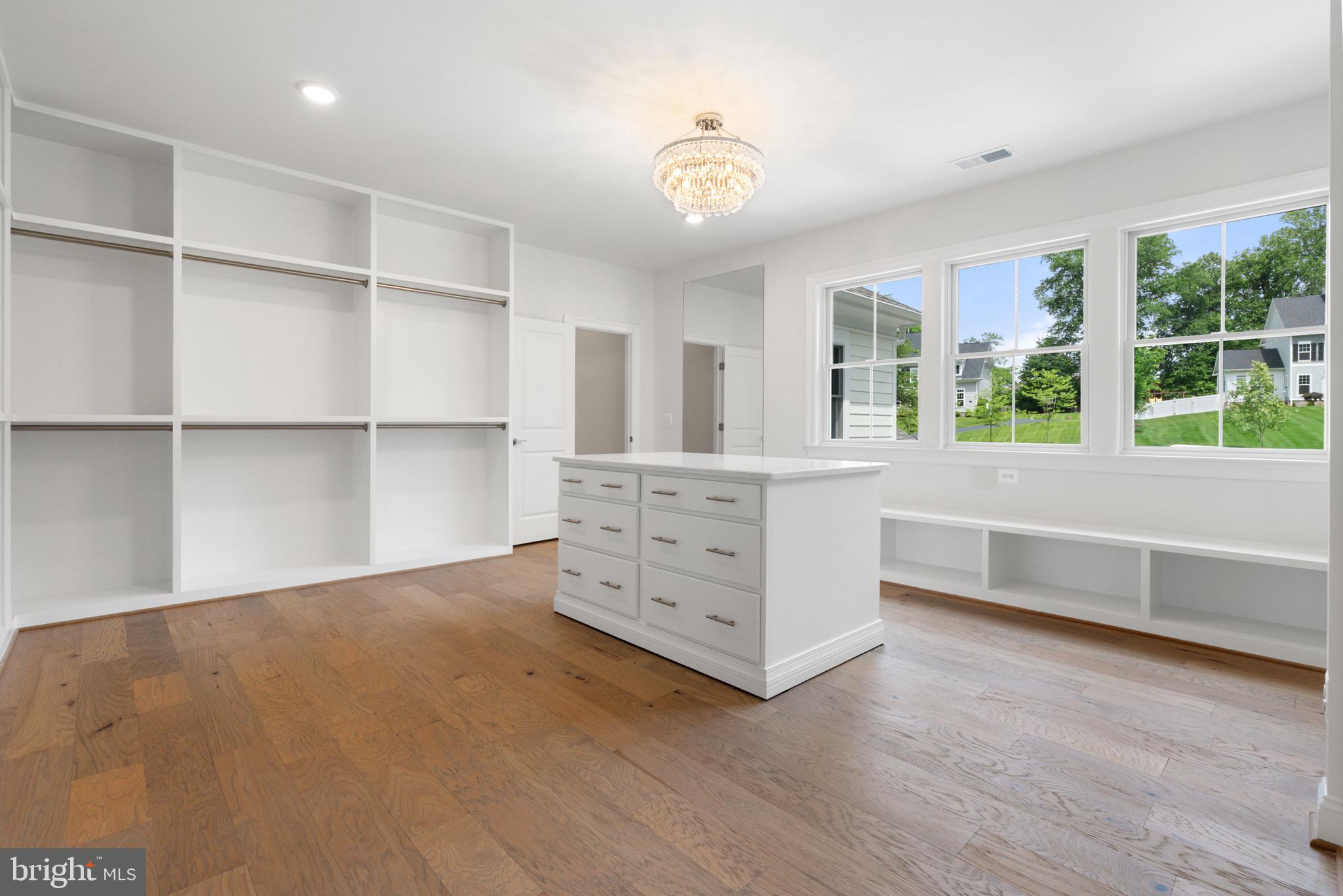 LITTLE VIENNA ESTATES - Residential