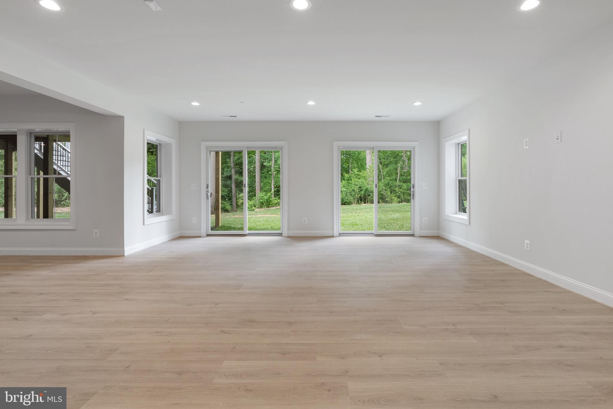 LITTLE VIENNA ESTATES - Residential