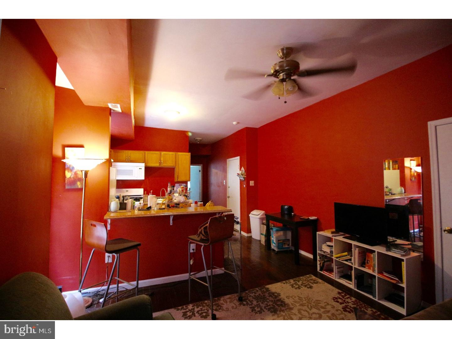 UNIVERSITY CITY - Residential Income