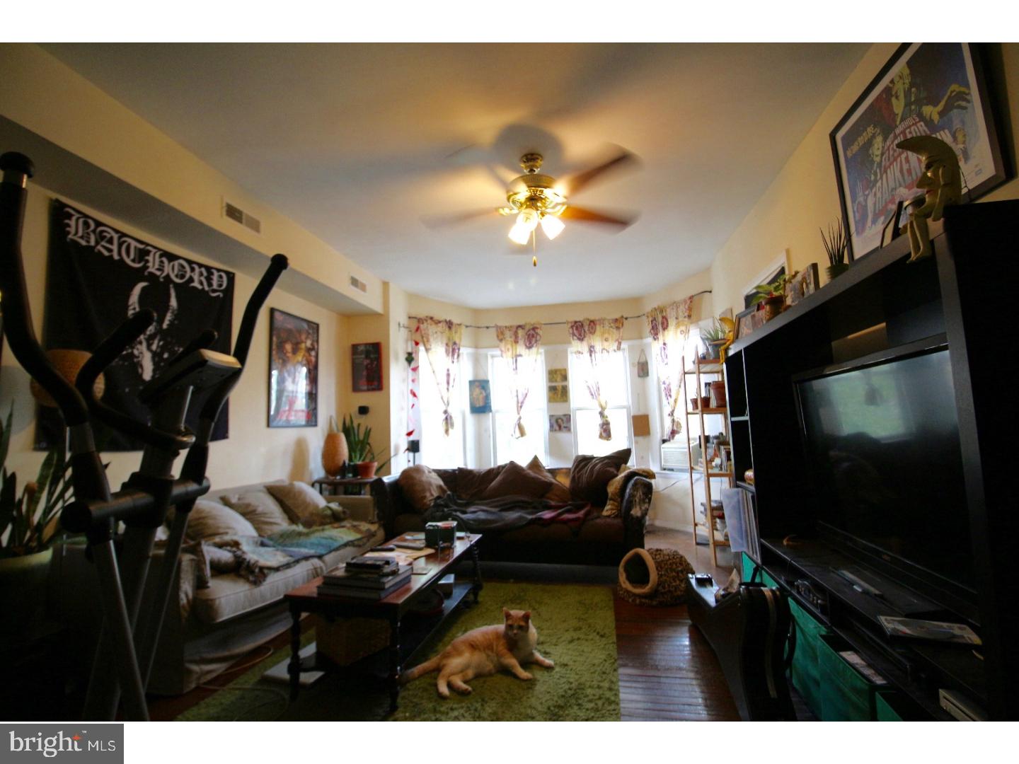 UNIVERSITY CITY - Residential Income