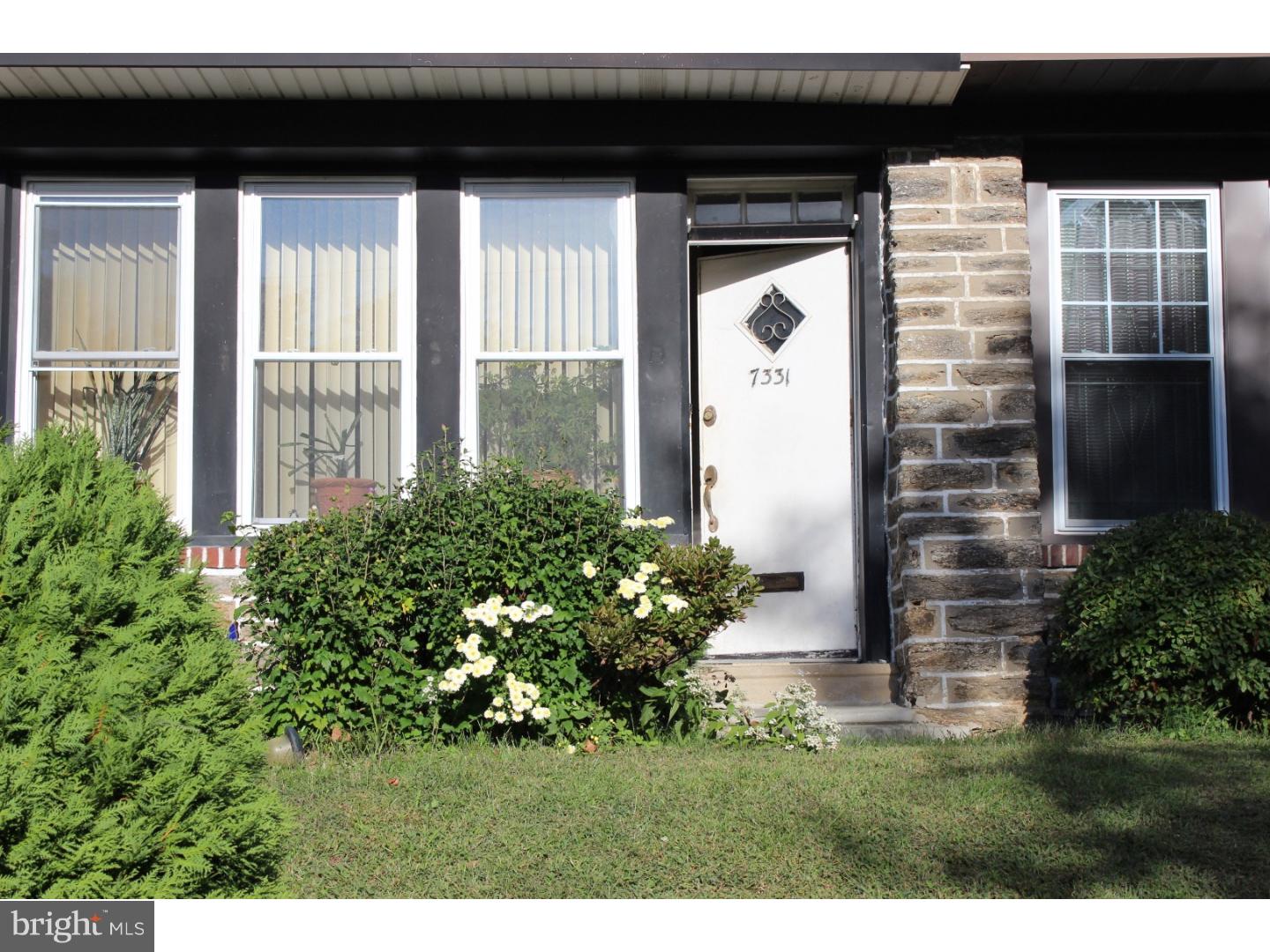 WEST OAK LANE - Residential Lease