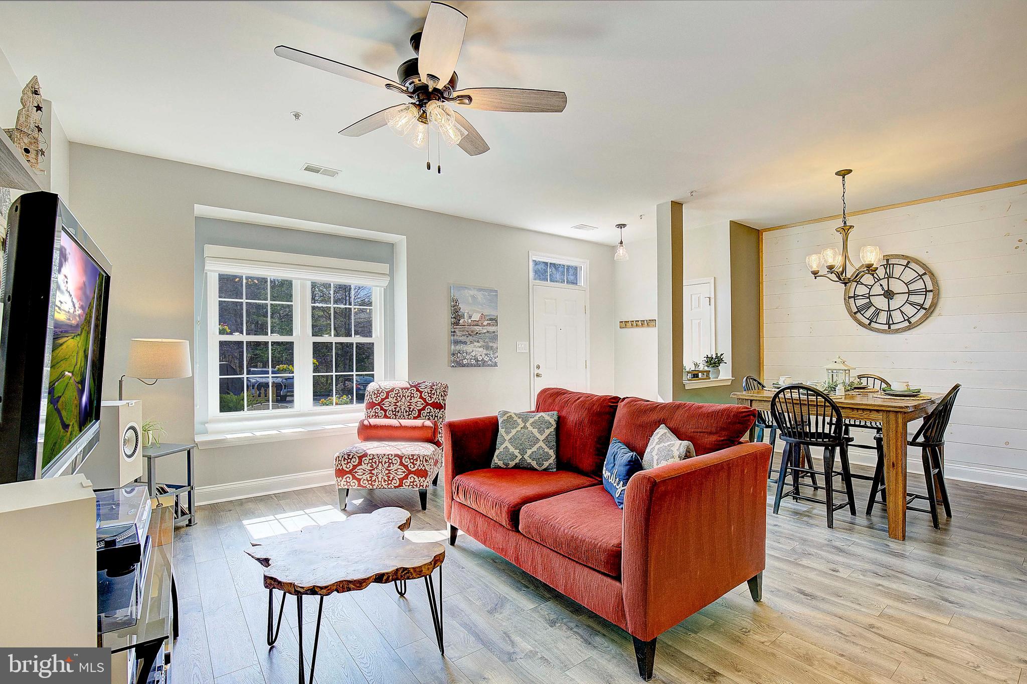 PINEY ORCHARD - Residential