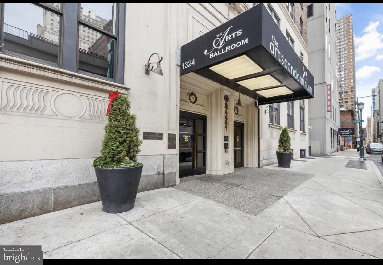 CENTER CITY - Residential