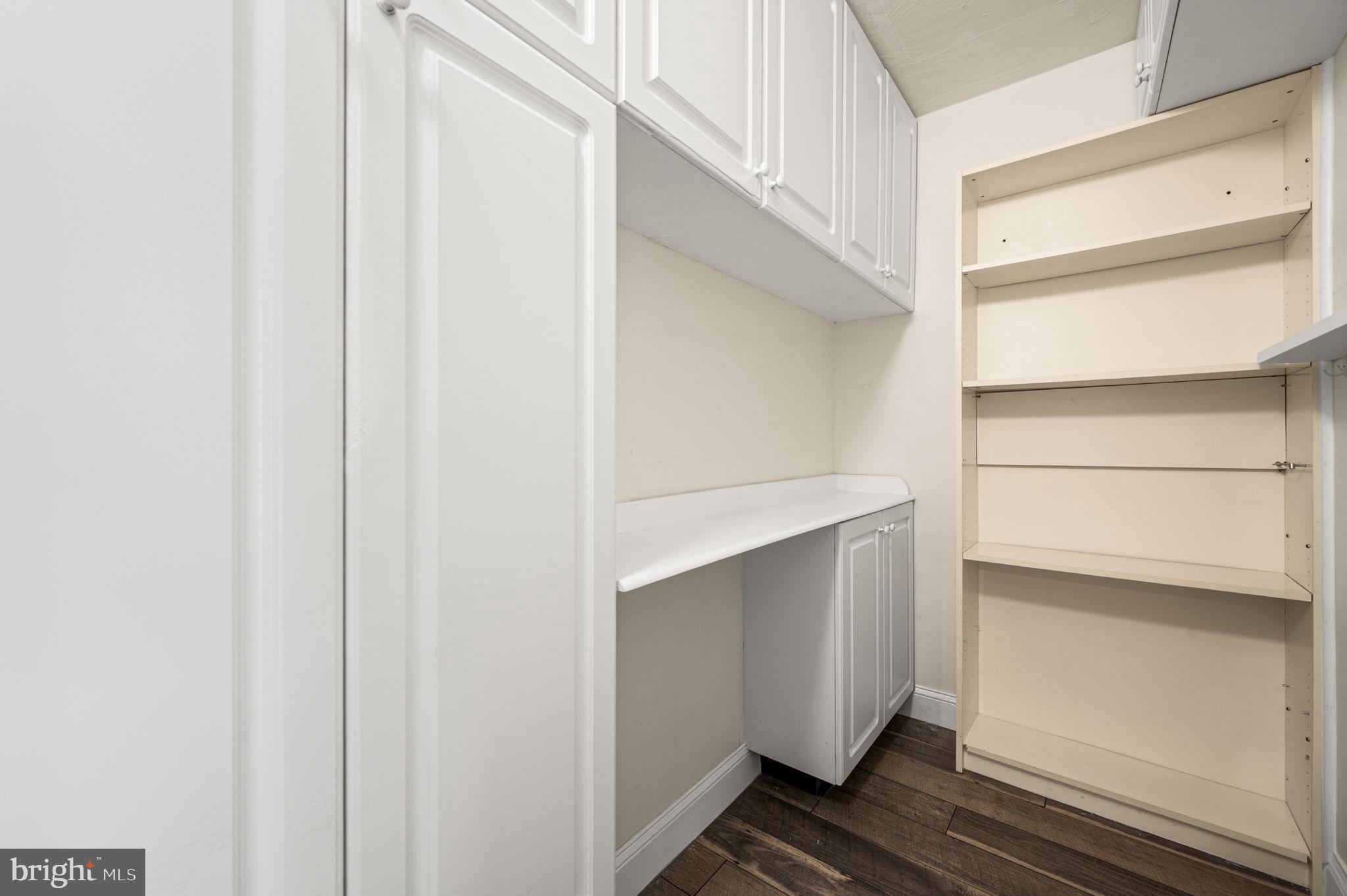 SUTTON TERR - Residential