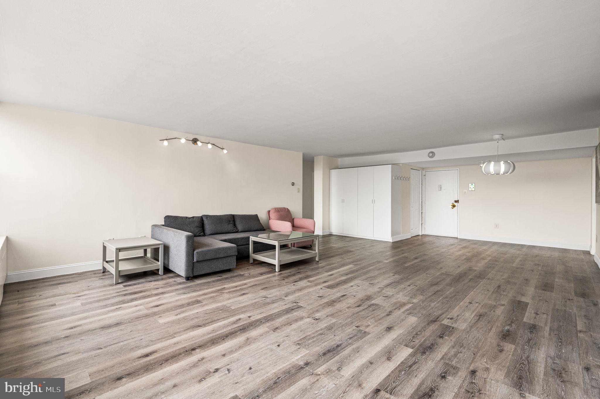 SUTTON TERR - Residential