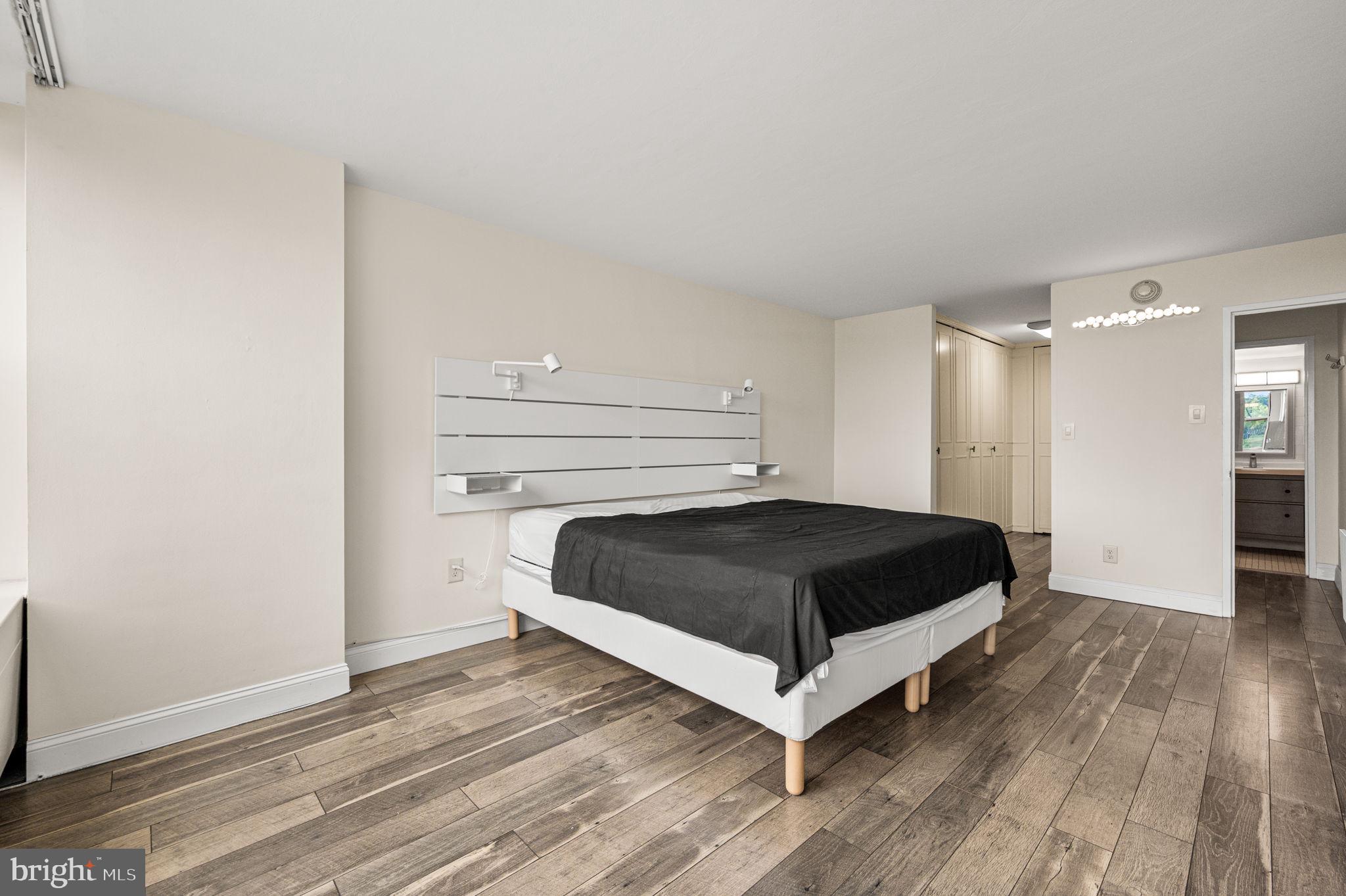 SUTTON TERR - Residential