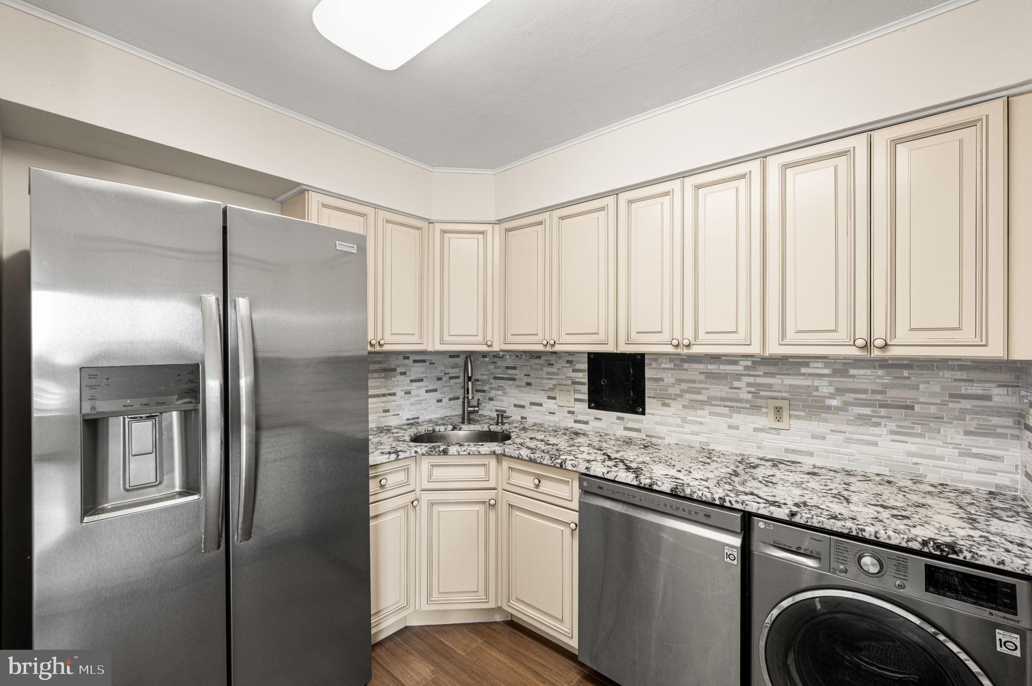SUTTON TERR - Residential