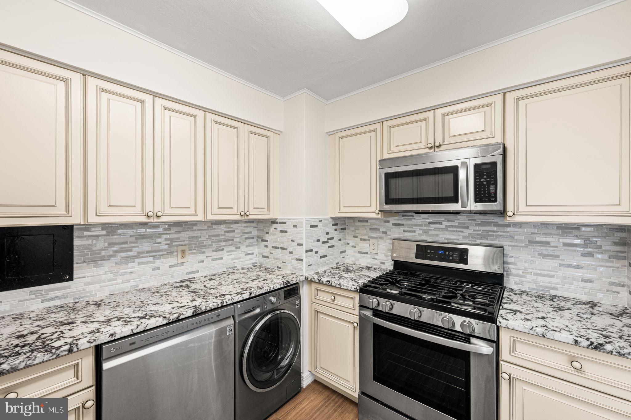 SUTTON TERR - Residential