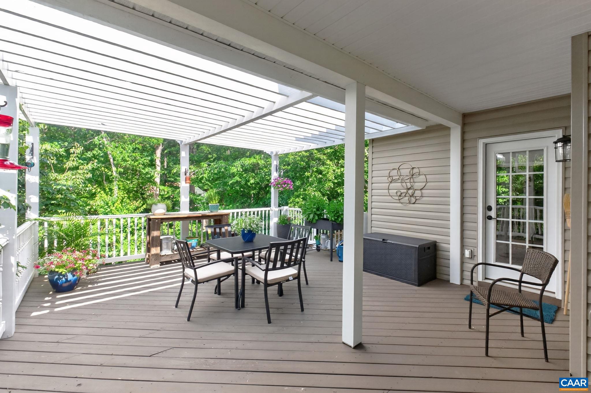 LAKE MONTICELLO - Residential