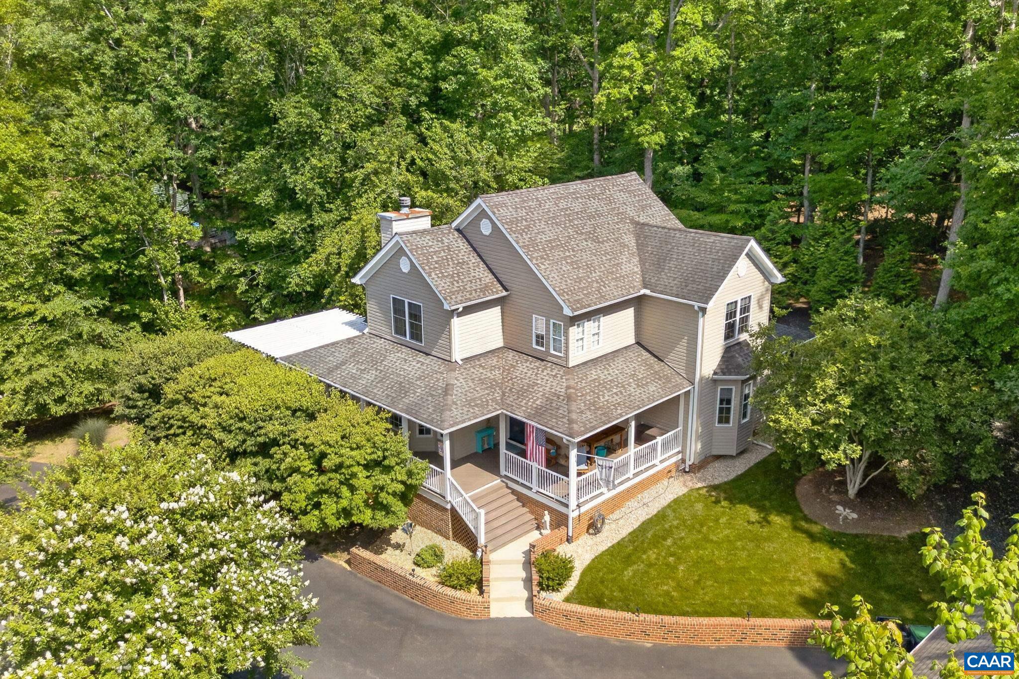 LAKE MONTICELLO - Residential