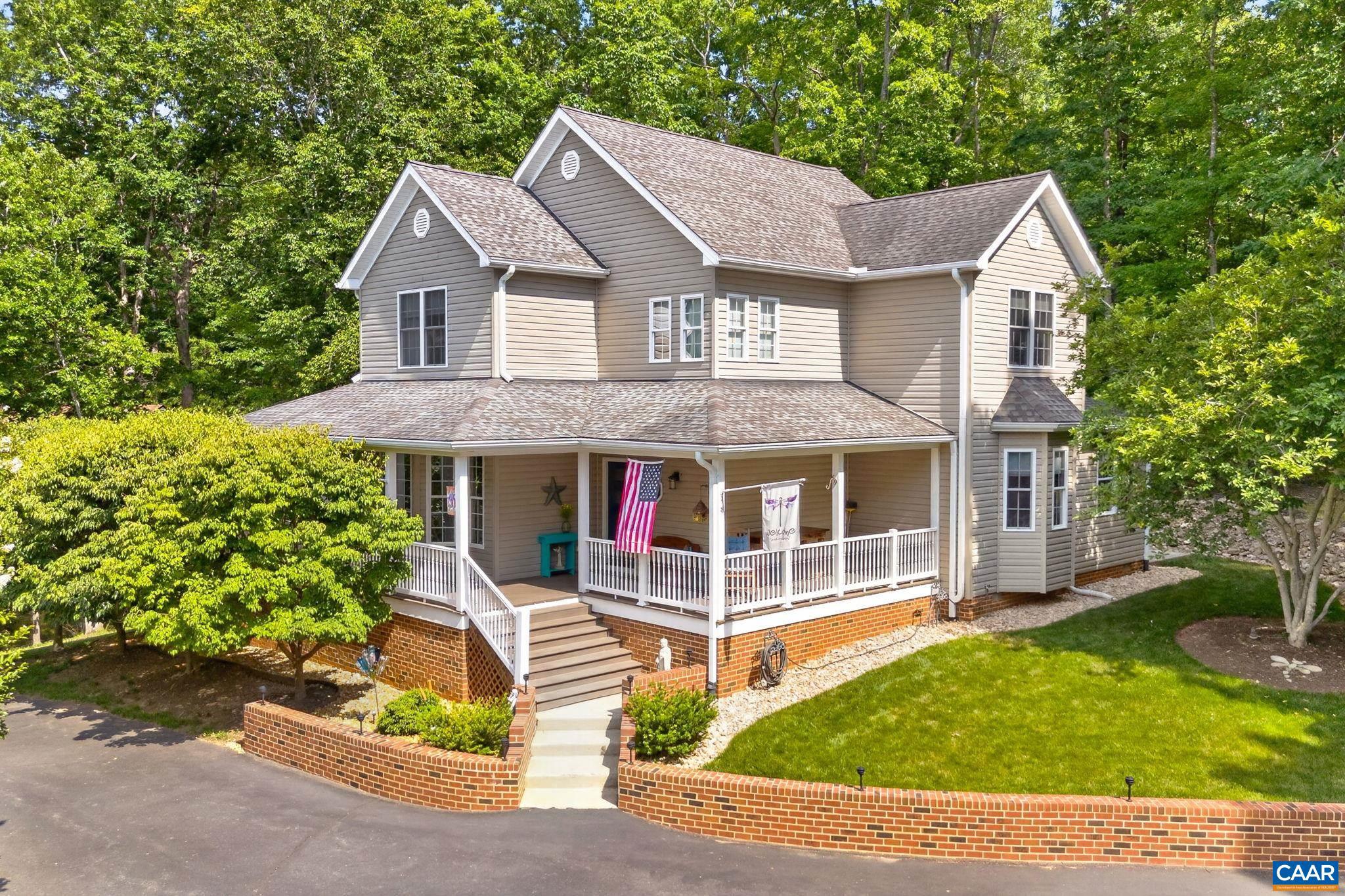 LAKE MONTICELLO - Residential