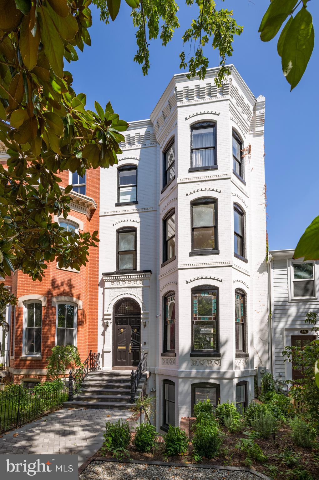 CAPITOL HILL - Residential