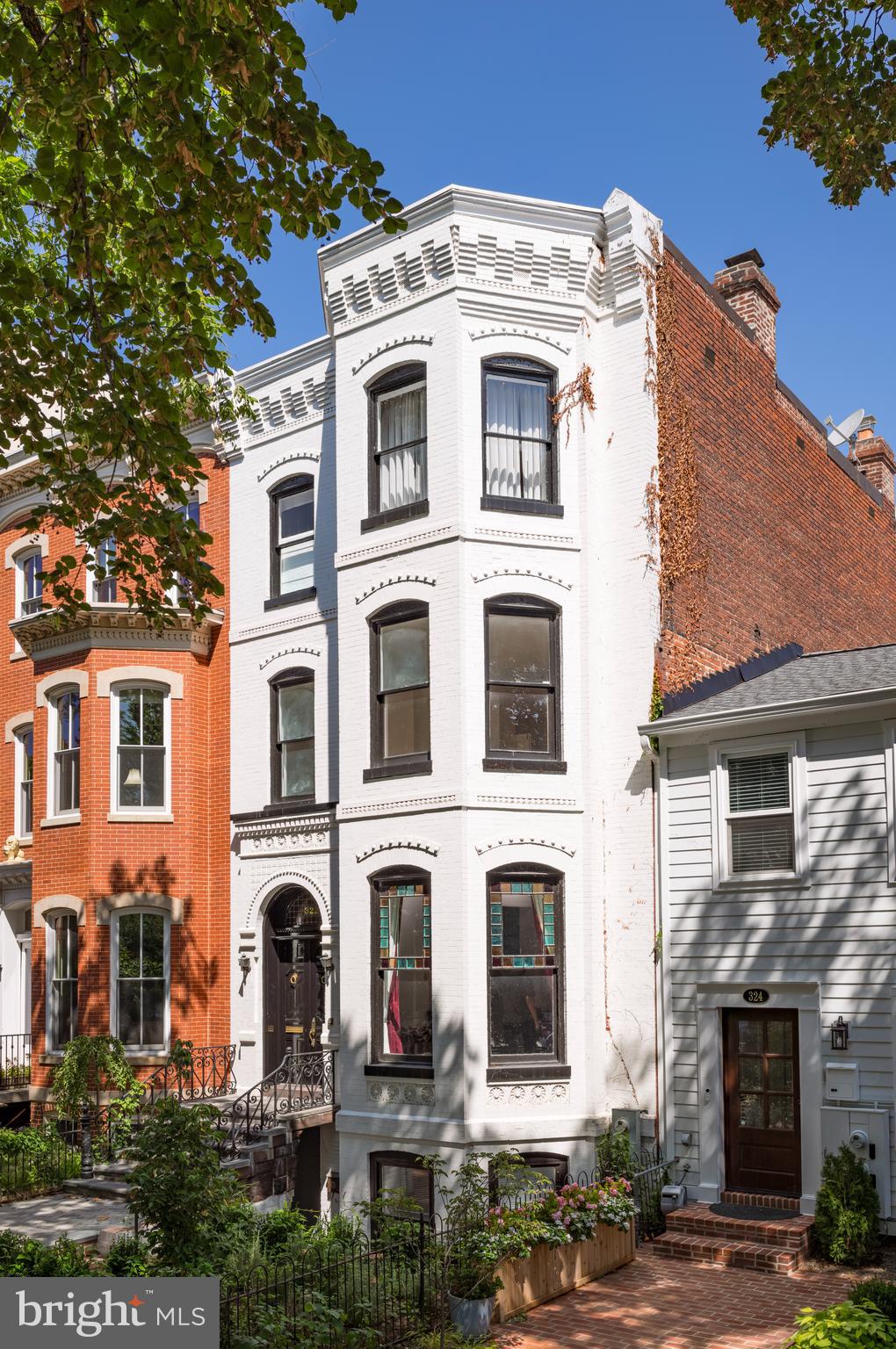 CAPITOL HILL - Residential
