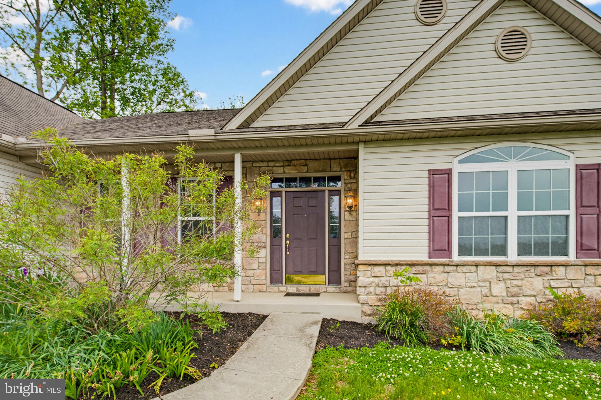 CRESTWOOD - Residential