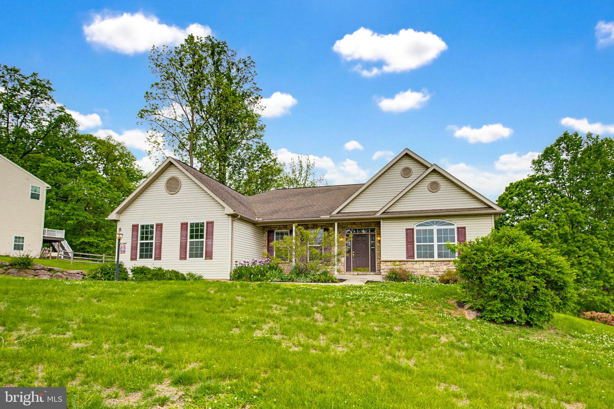CRESTWOOD - Residential