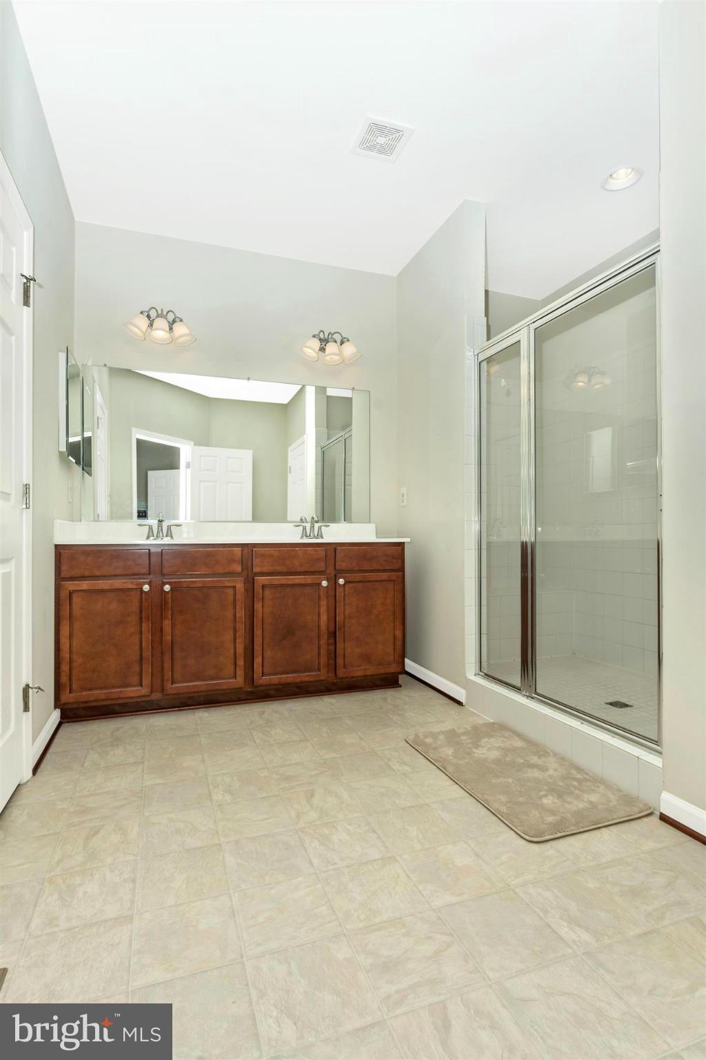 MISSION PLACE - Residential
