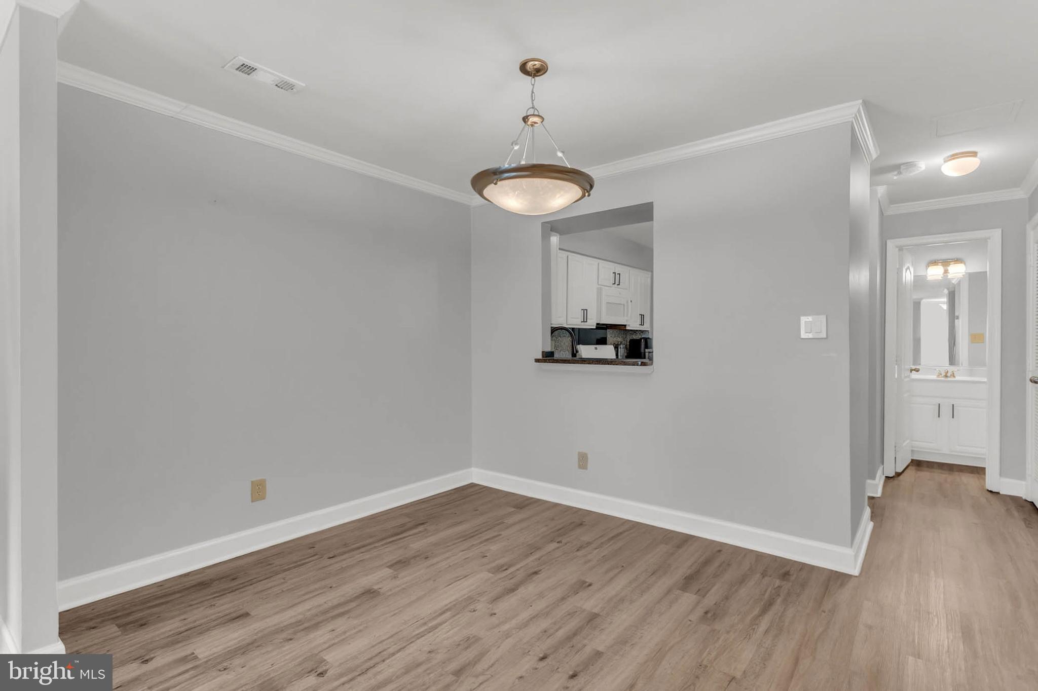 MONTGOMERY CHASE - Residential Lease