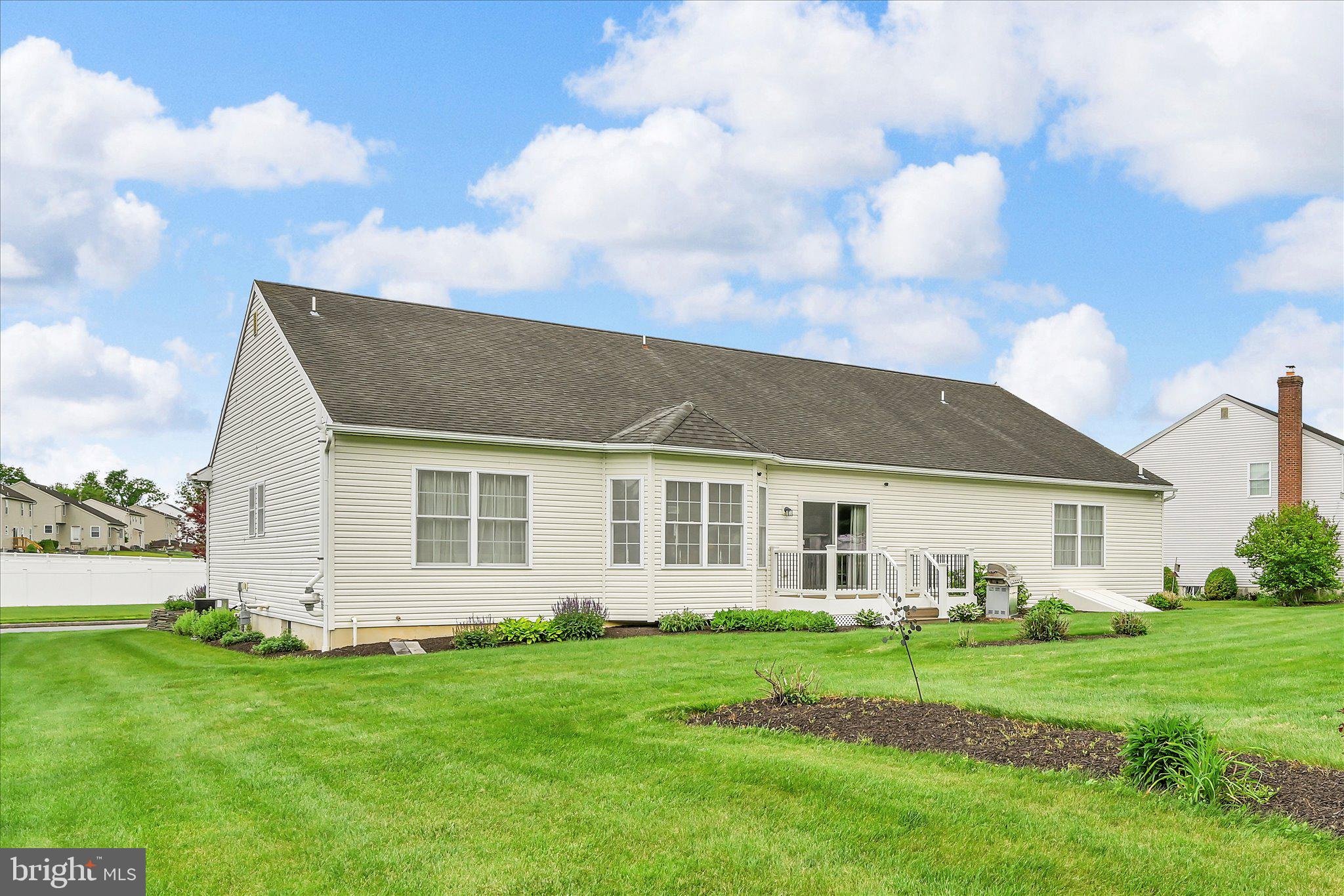 THE MEADOWS AT HEI - Residential