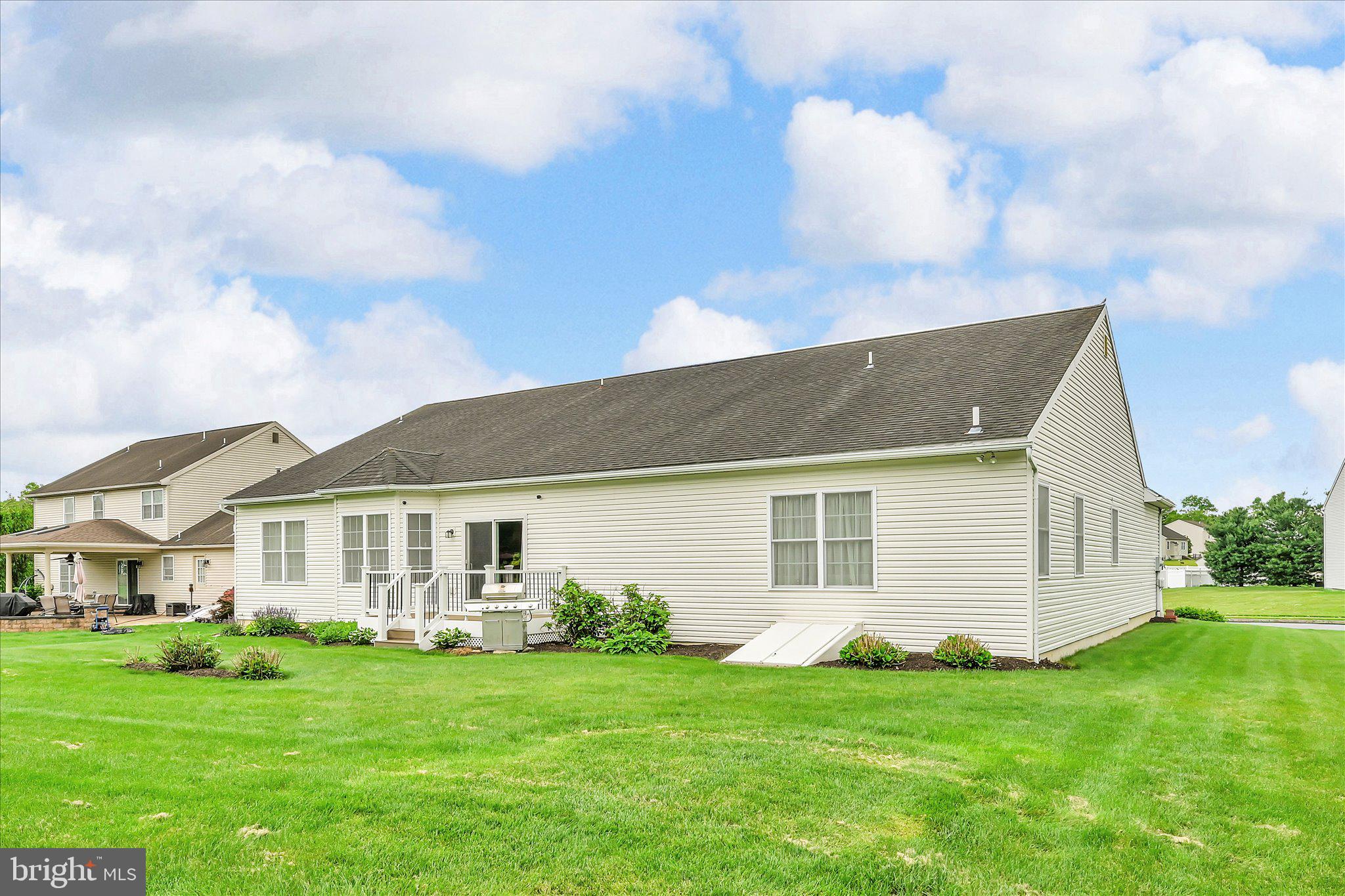 THE MEADOWS AT HEI - Residential