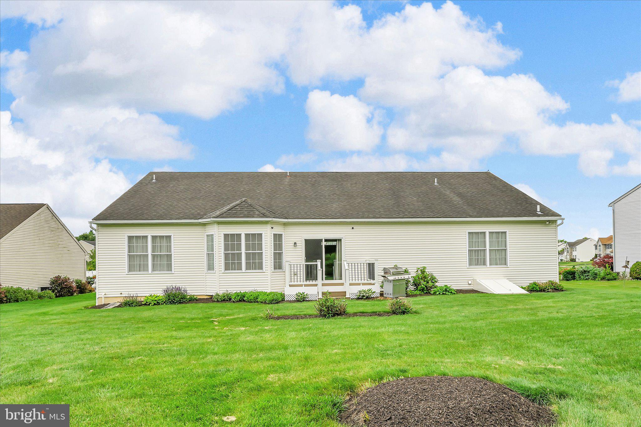 THE MEADOWS AT HEI - Residential