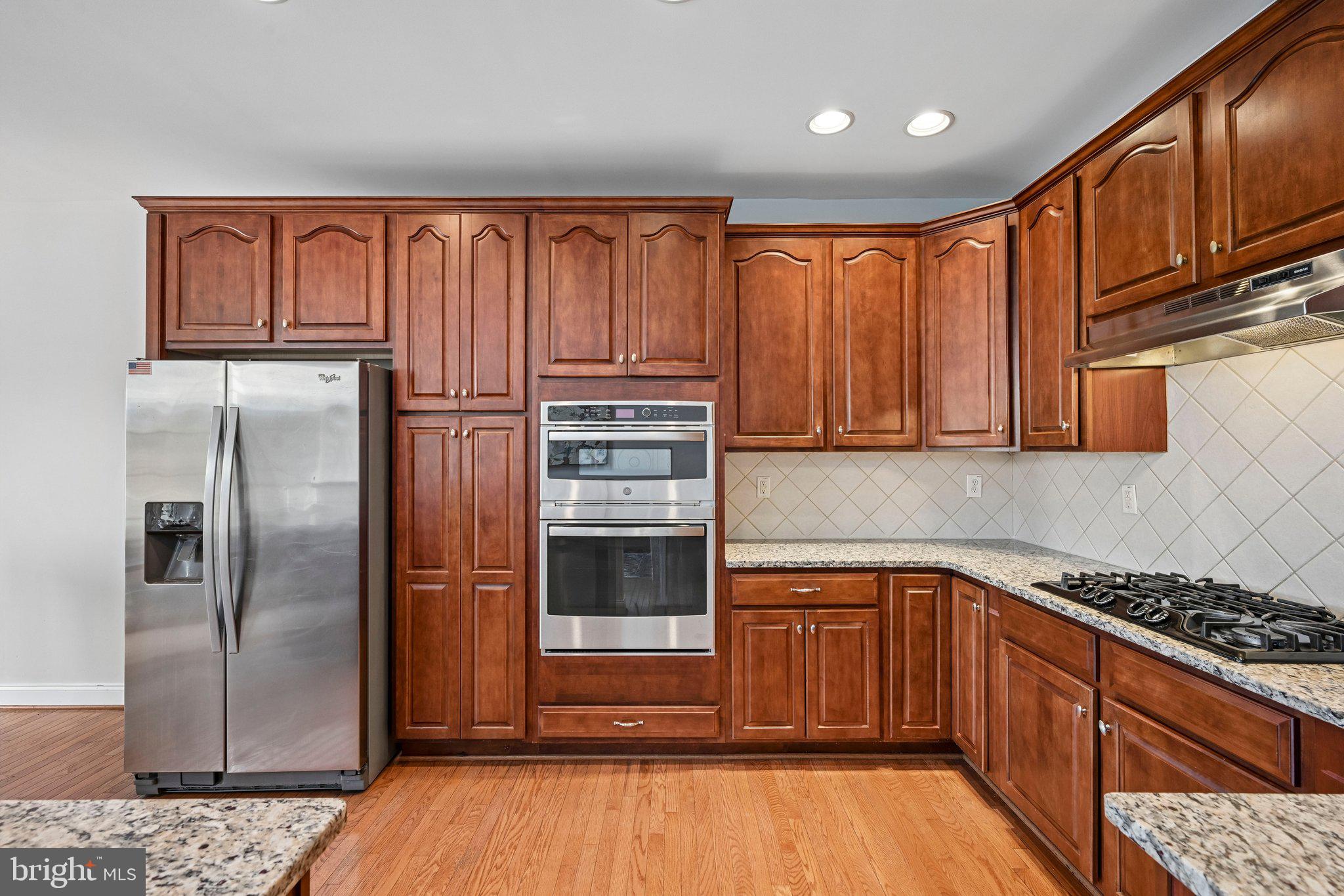 ARBOR POINT - Residential