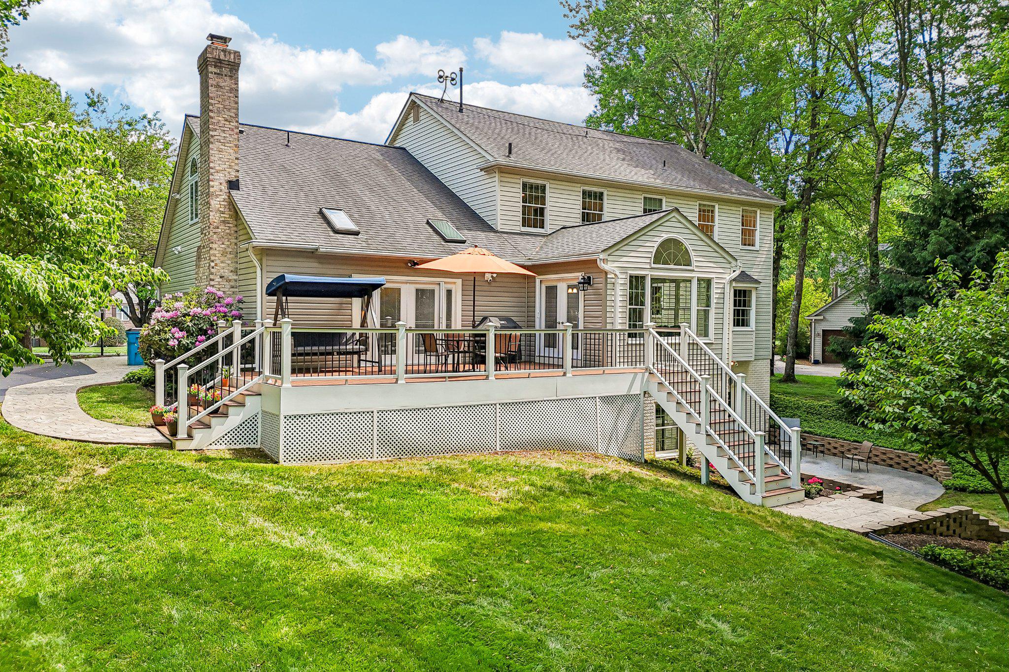 BELLE CHASE - Residential