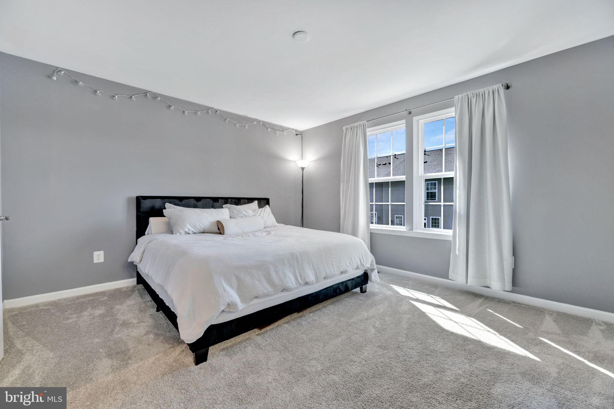 METRO POINTE - Residential Lease