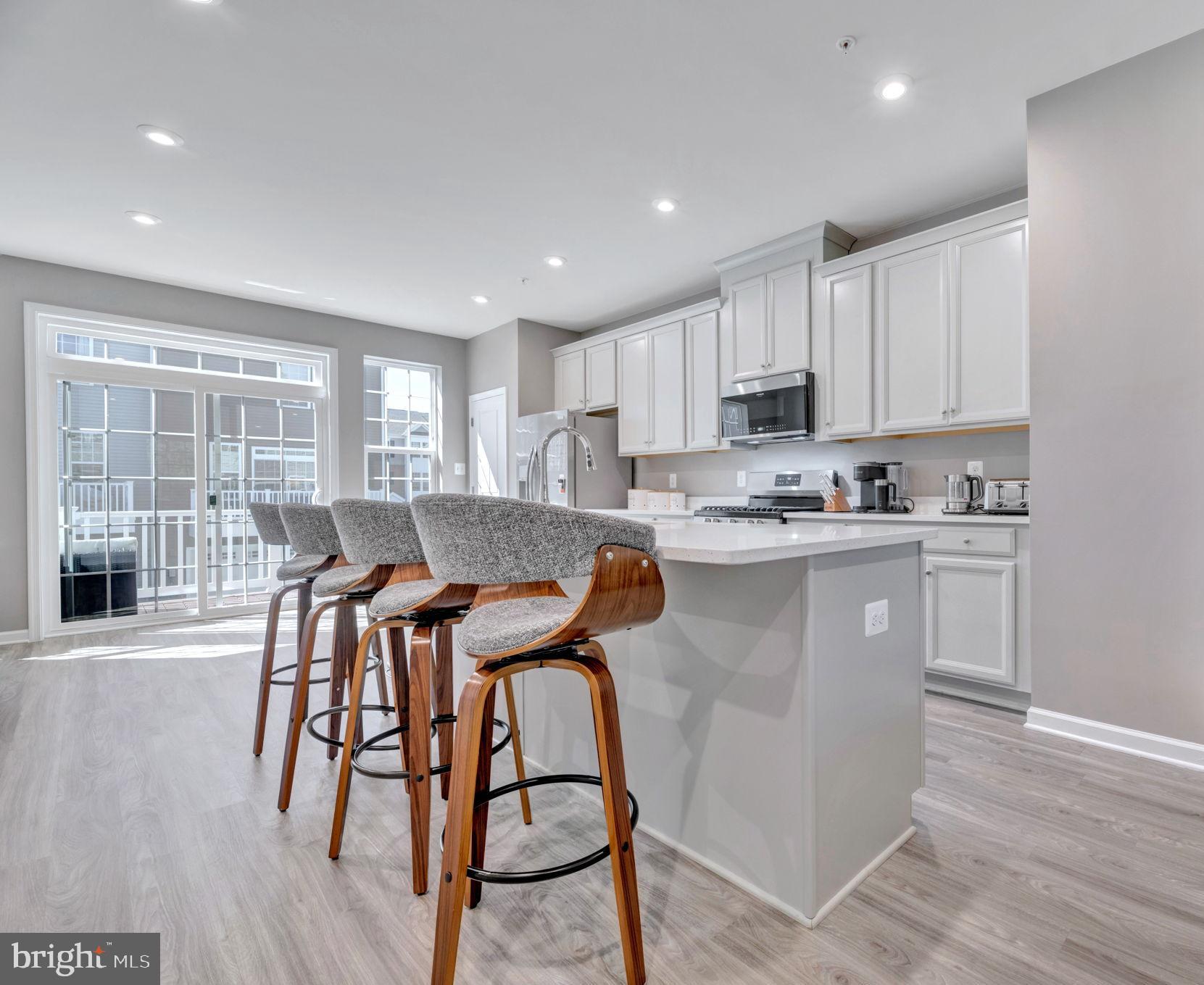 METRO POINTE - Residential Lease