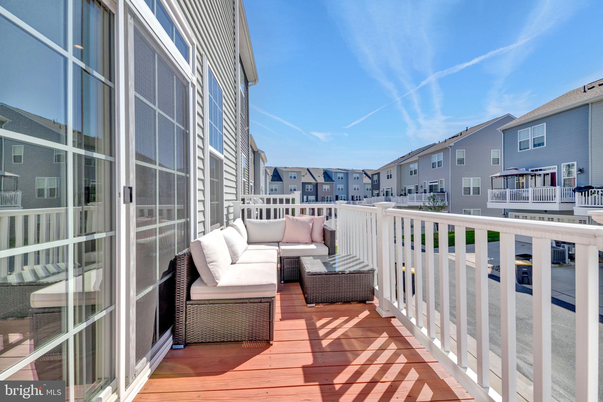 METRO POINTE - Residential Lease