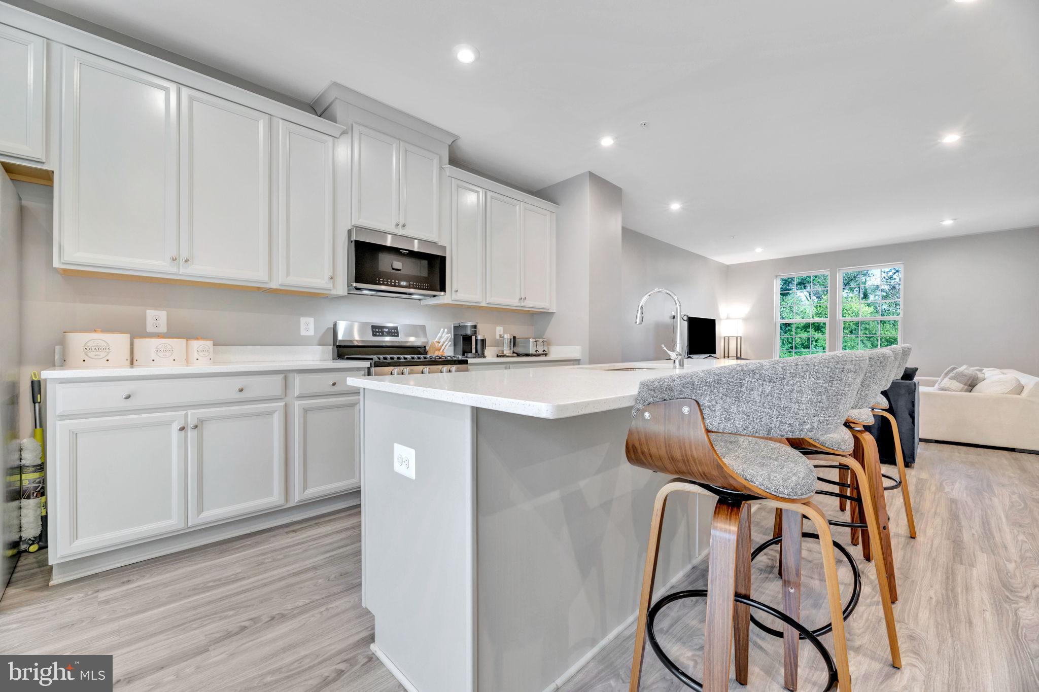 METRO POINTE - Residential Lease
