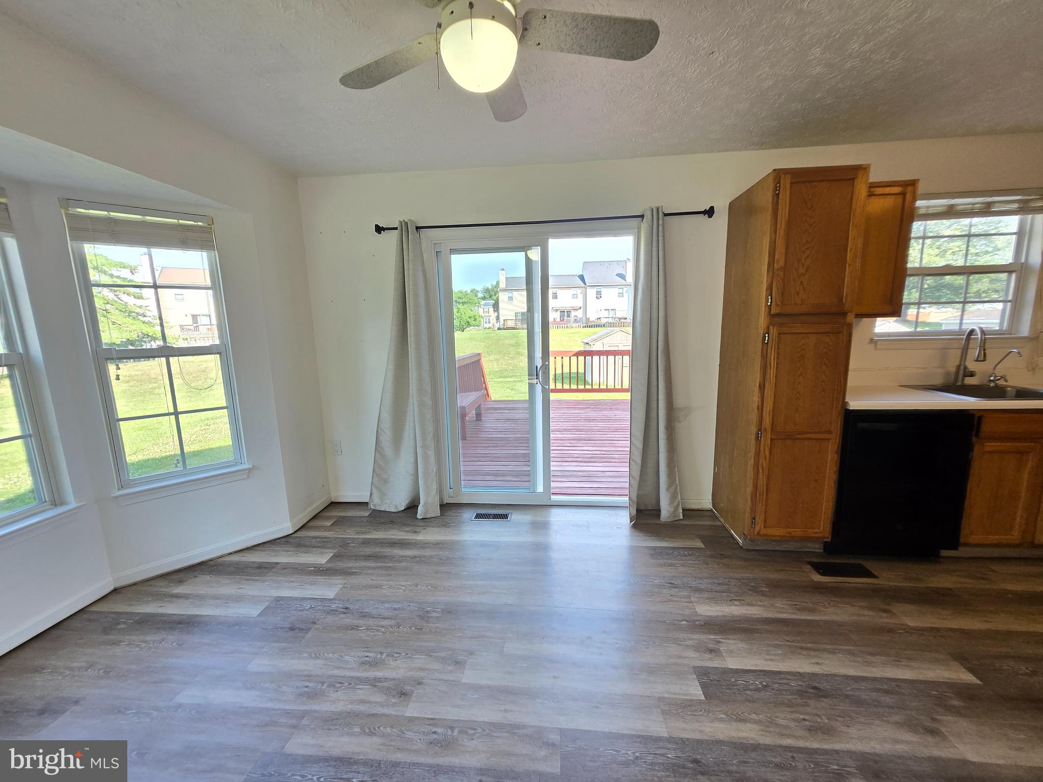PARKVIEW TRAIL - Residential