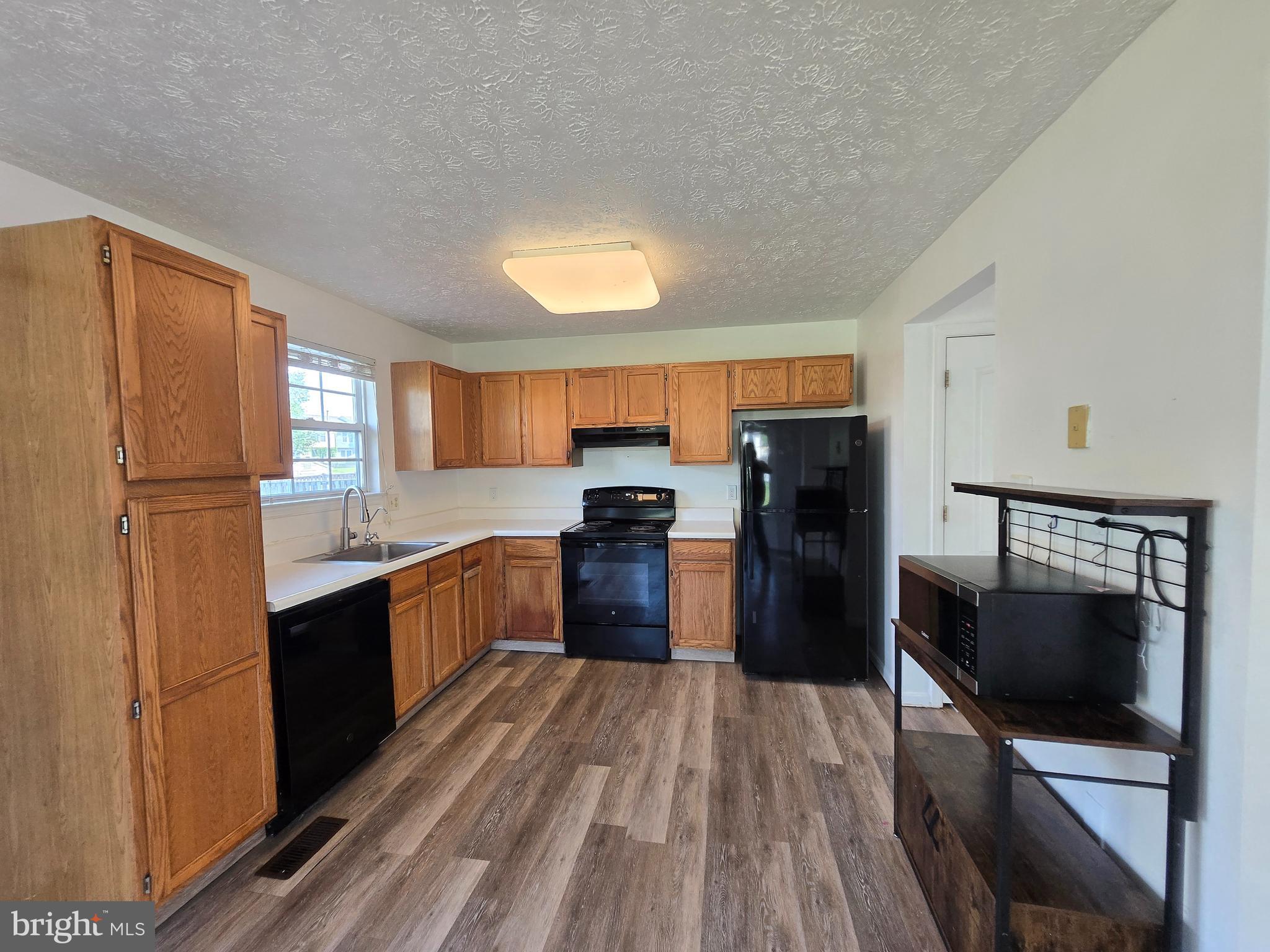 PARKVIEW TRAIL - Residential