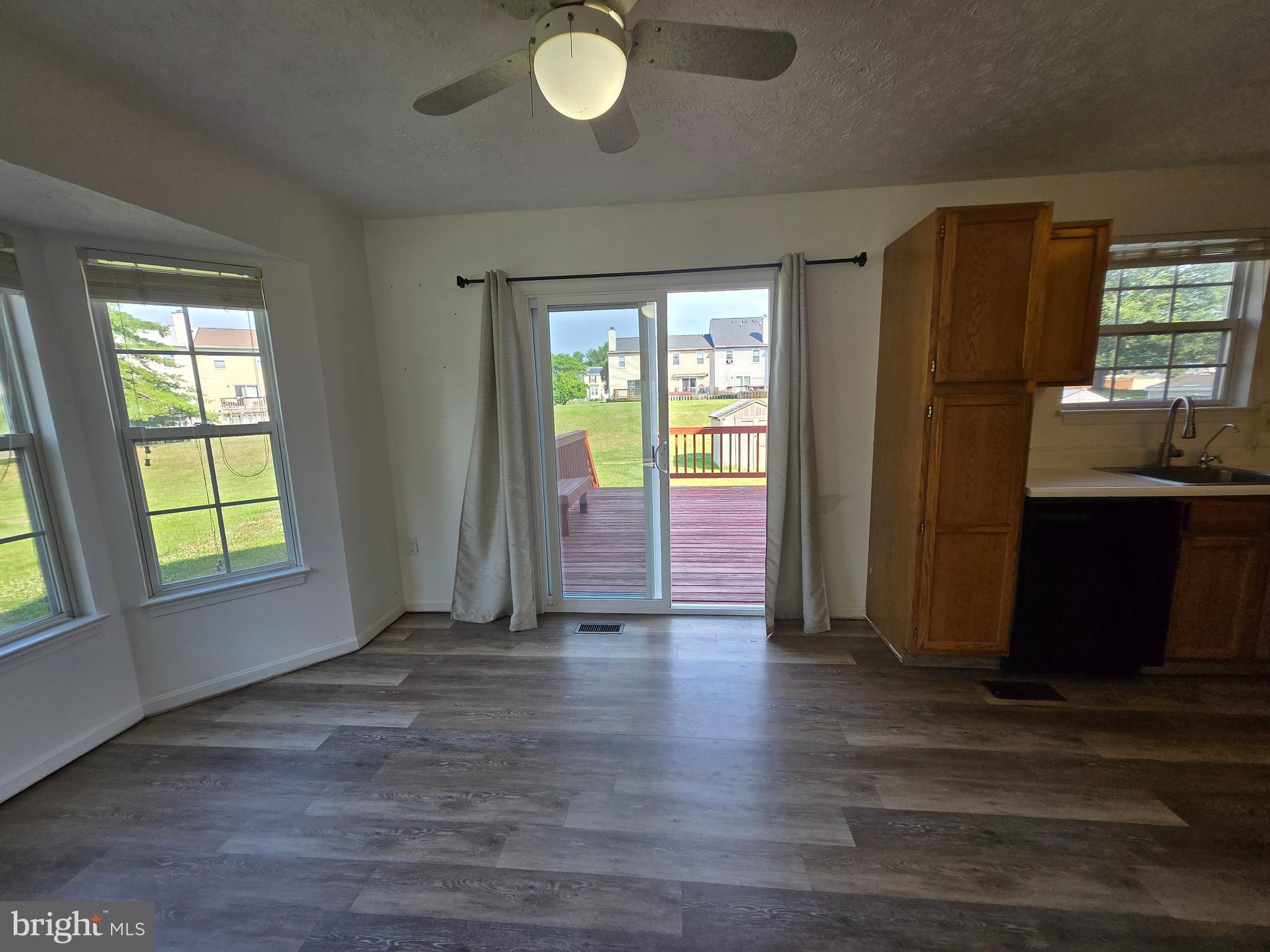 PARKVIEW TRAIL - Residential
