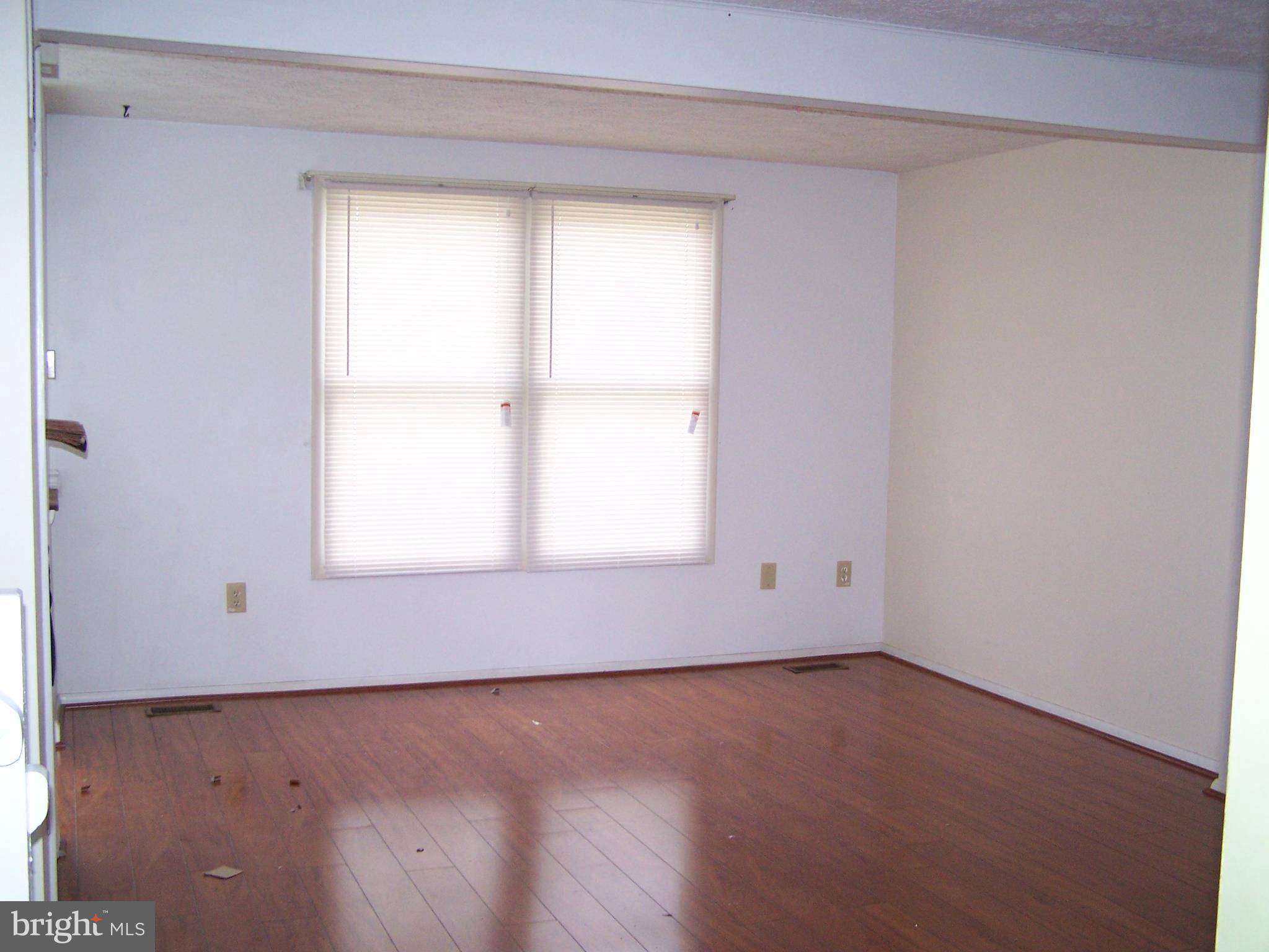 DAMASCUS VALLEY PARK - Residential Lease