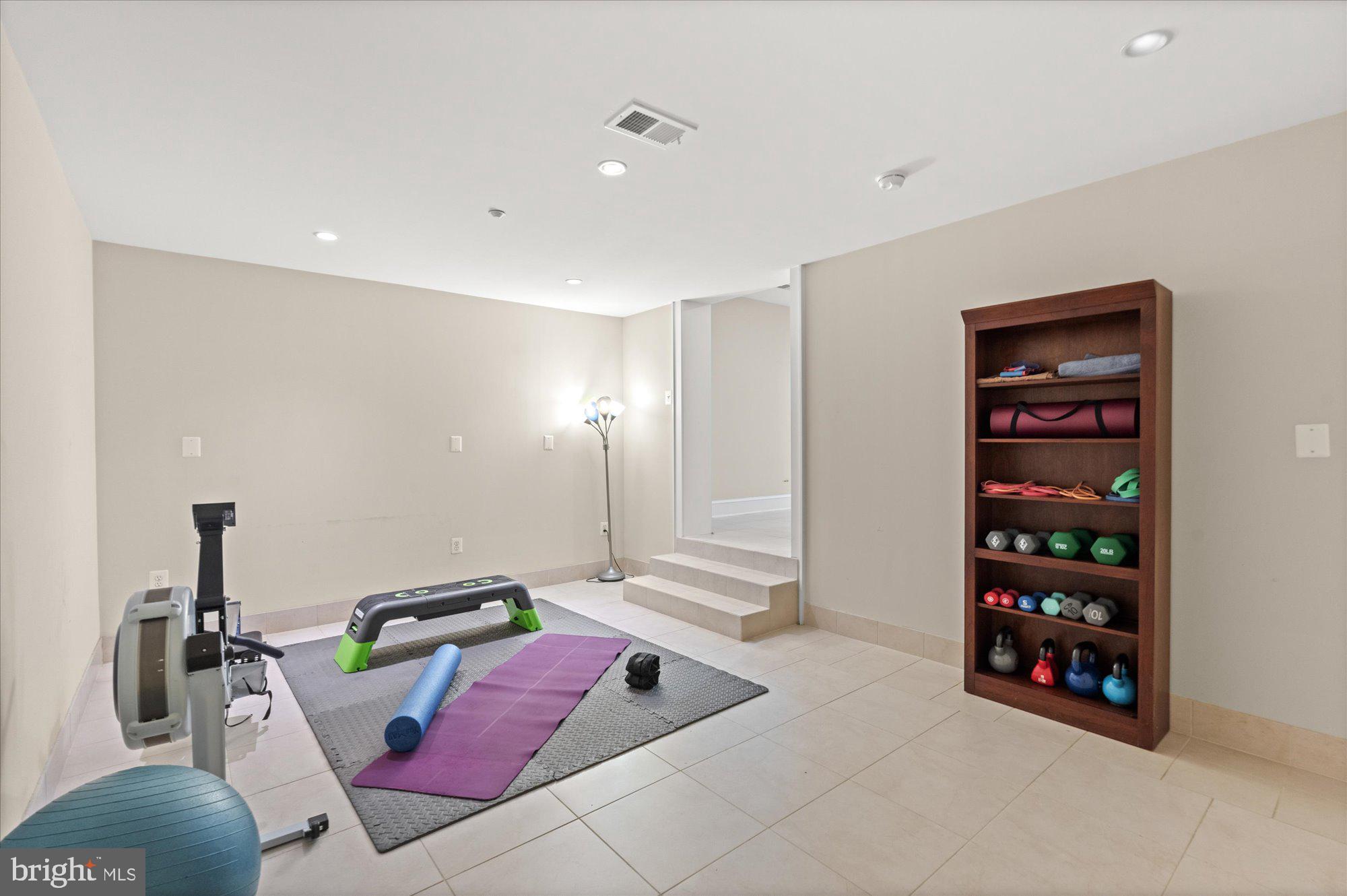 ROSEMONT - Residential