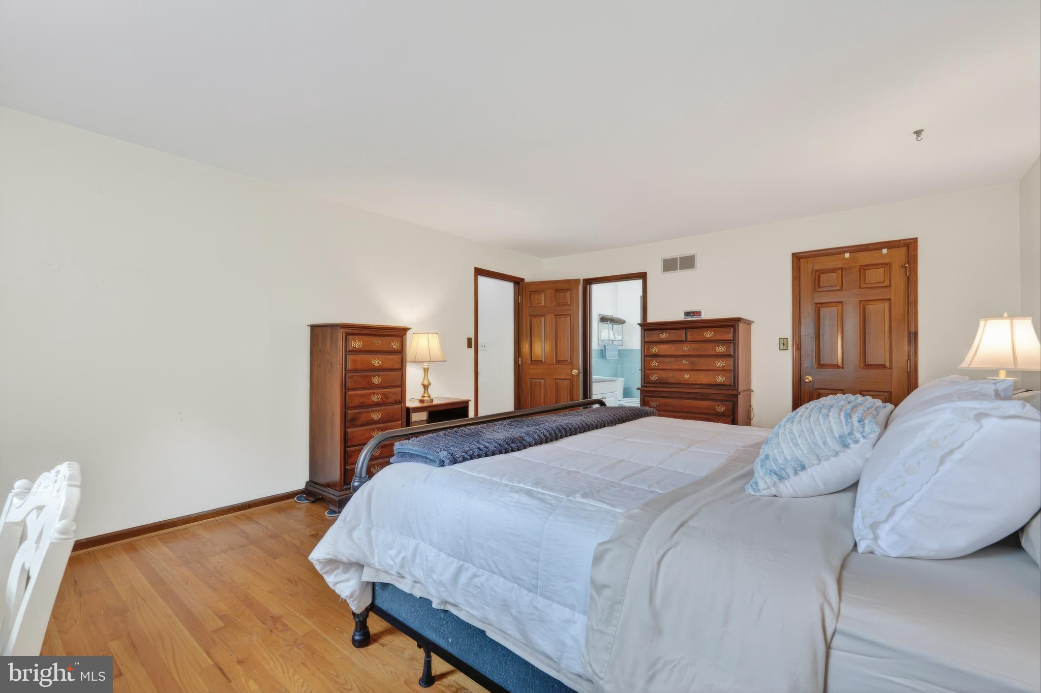 CARAVEL FARMS - Residential