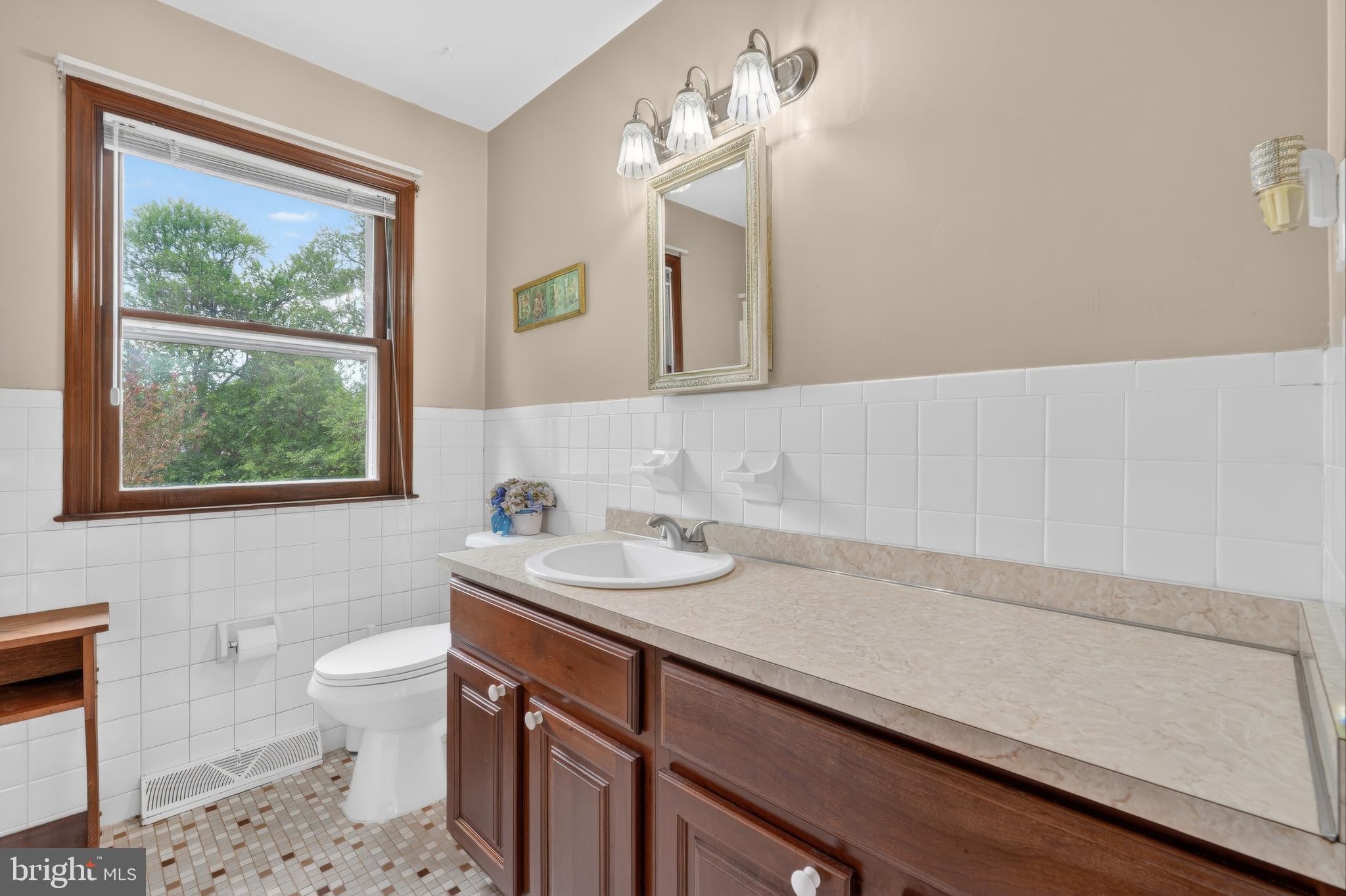 CARAVEL FARMS - Residential