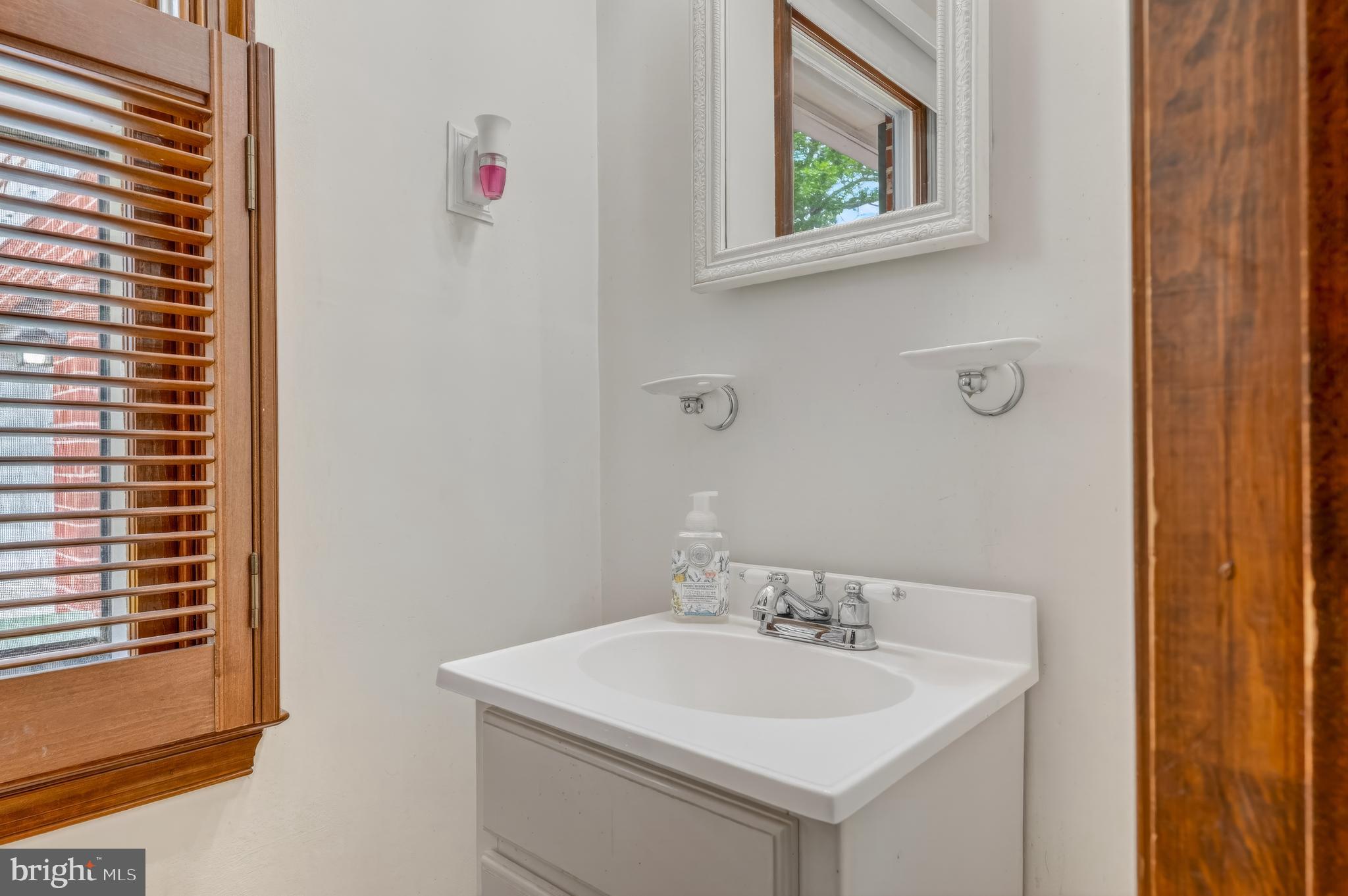 CARAVEL FARMS - Residential