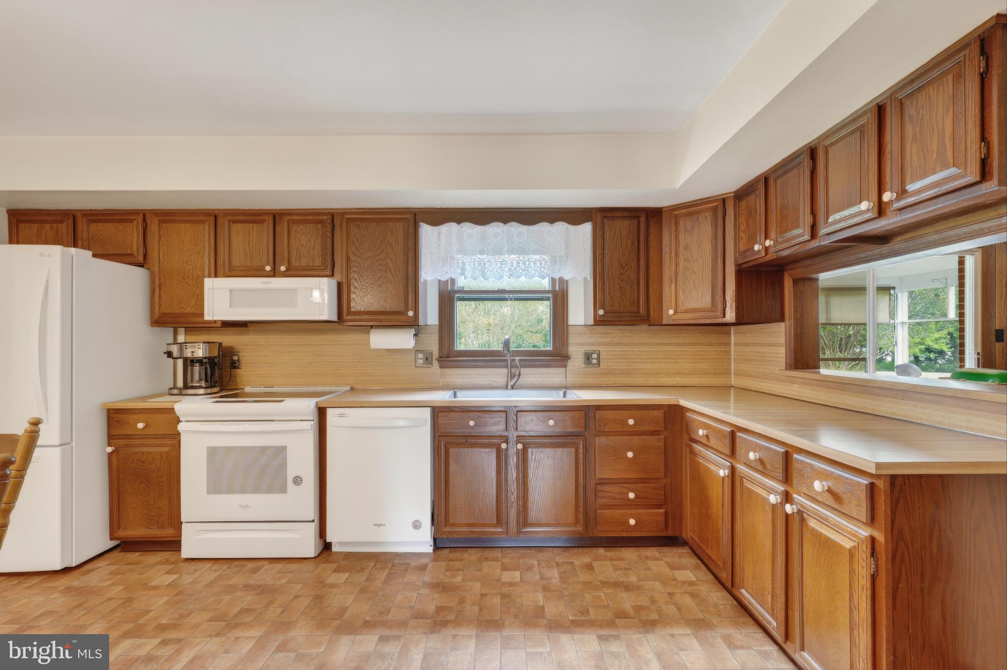 CARAVEL FARMS - Residential