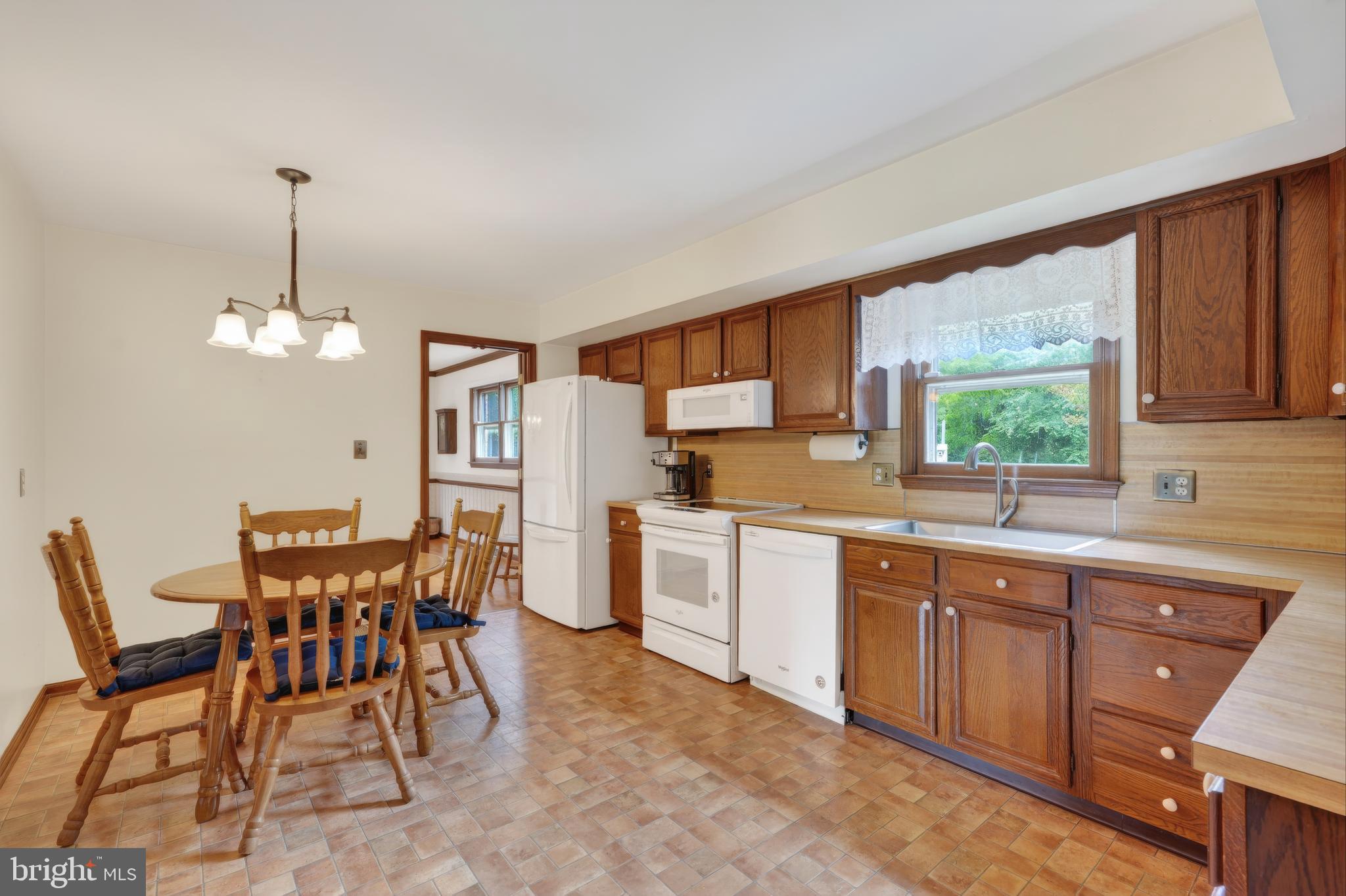 CARAVEL FARMS - Residential