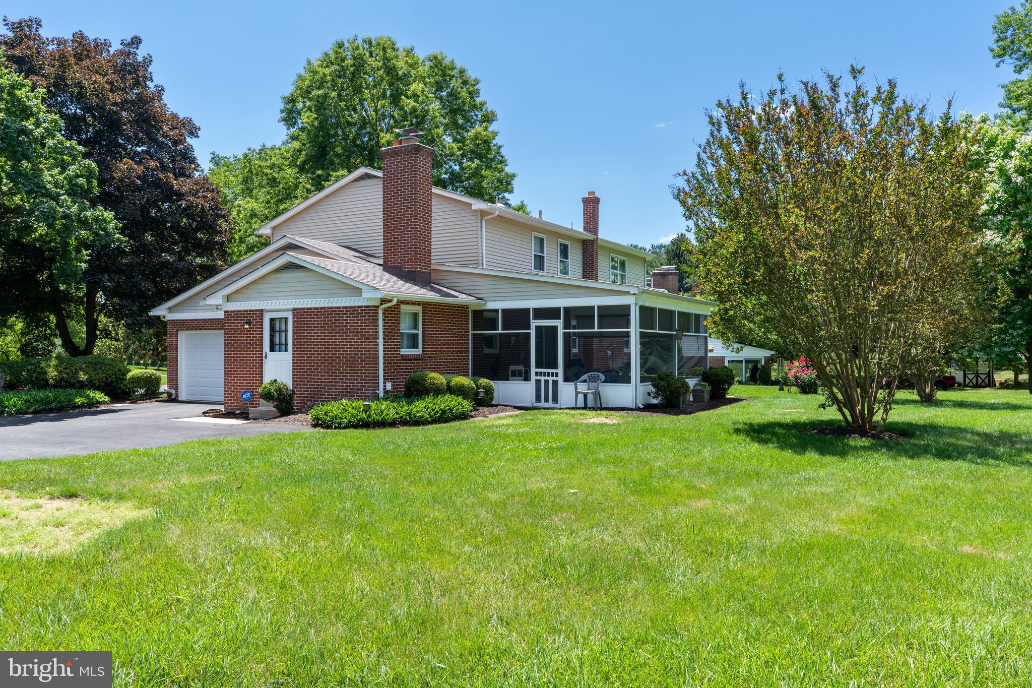 CARAVEL FARMS - Residential