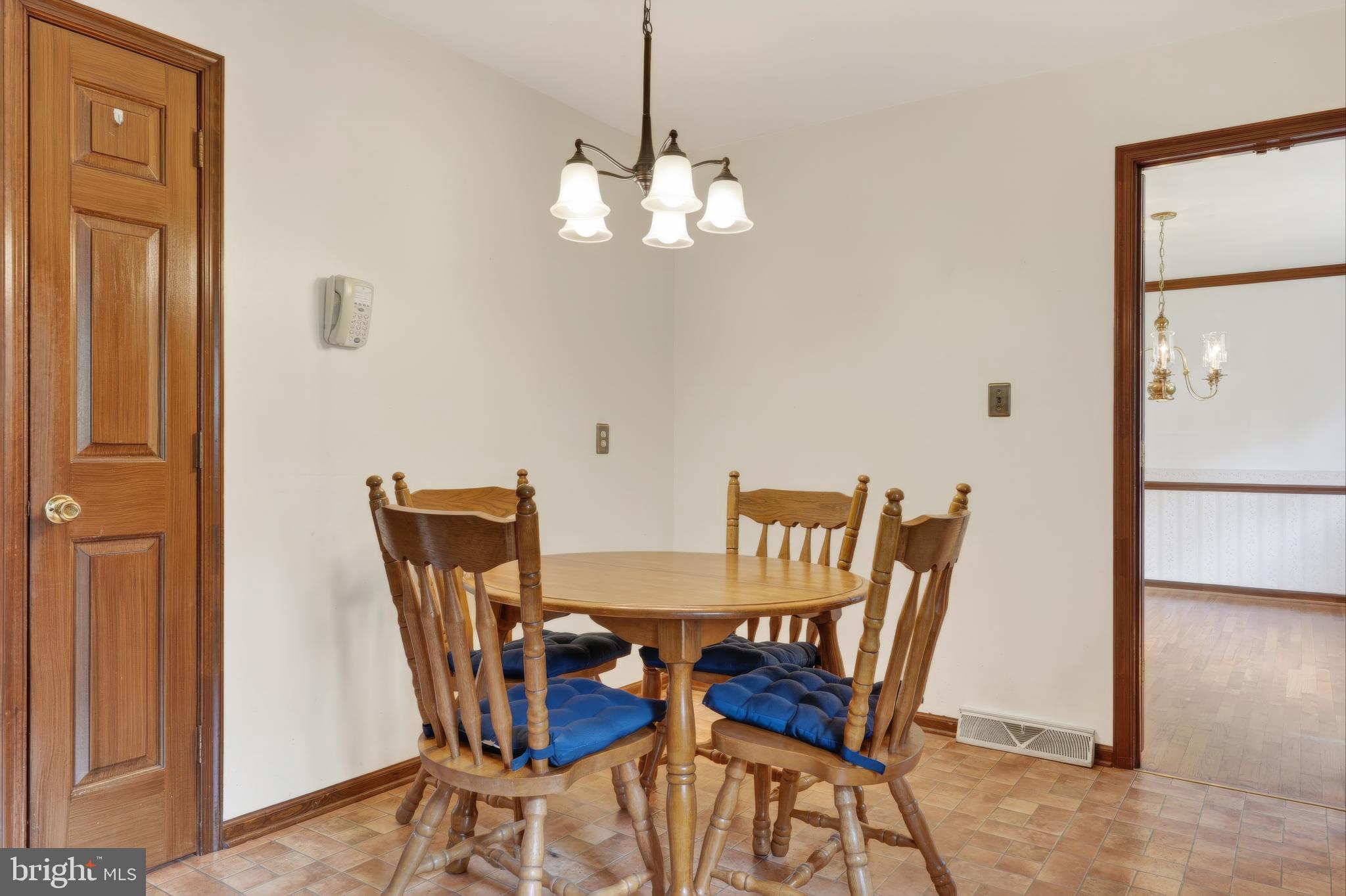CARAVEL FARMS - Residential