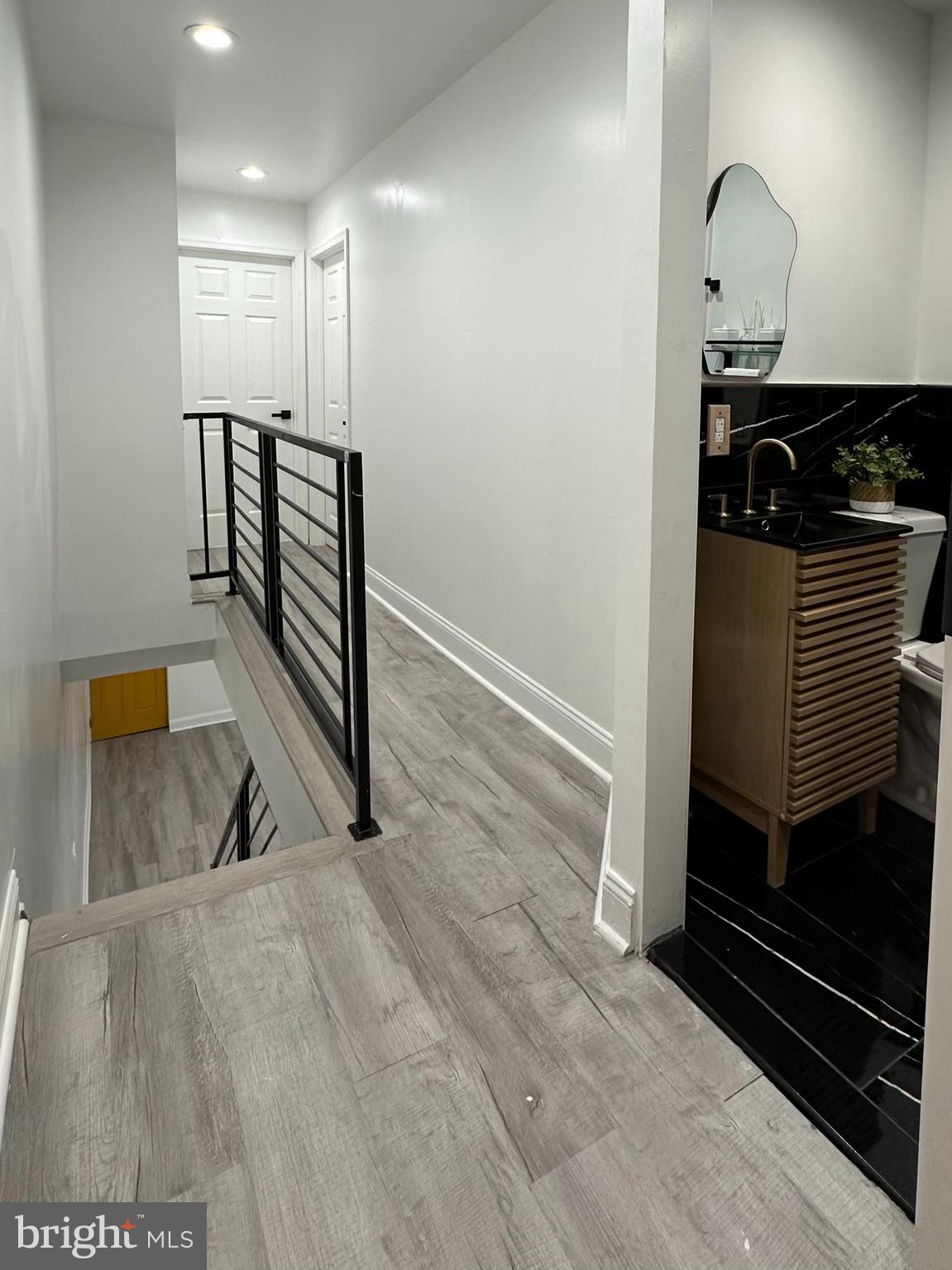 KENSINGTON - Residential
