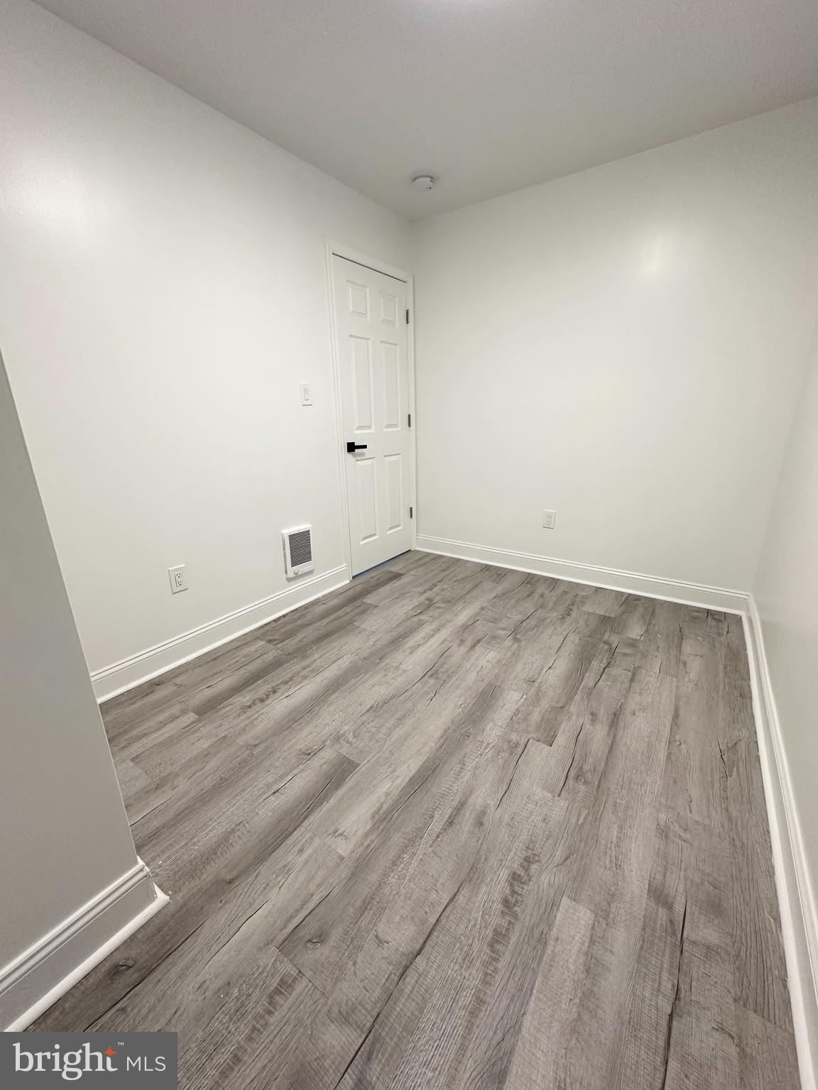 KENSINGTON - Residential