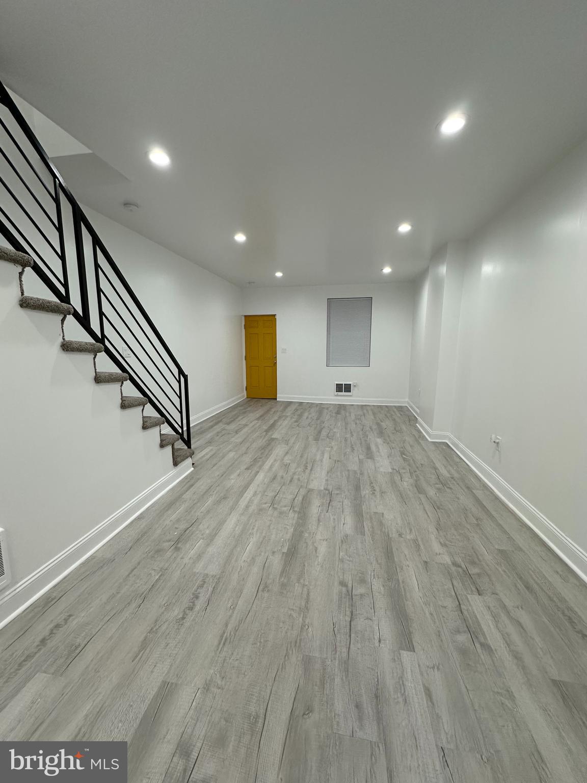 KENSINGTON - Residential