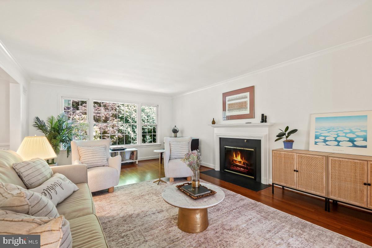 ROLLINGWOOD - Residential
