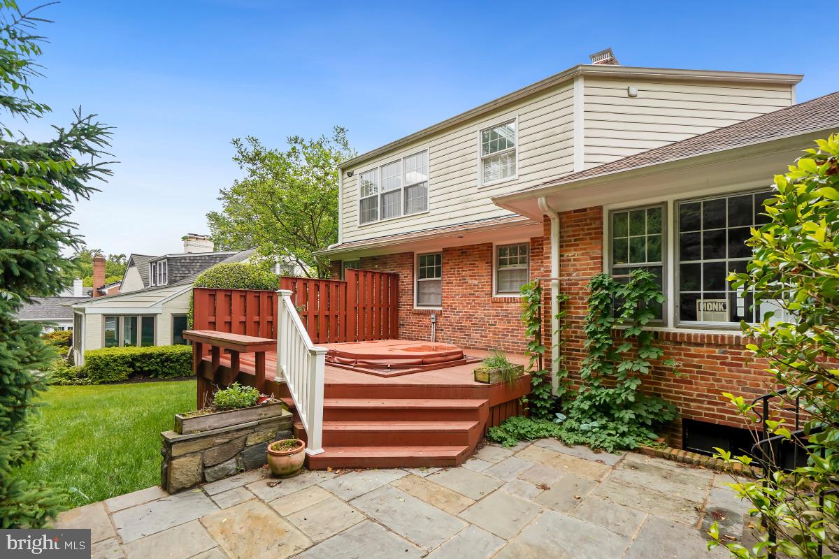 ROLLINGWOOD - Residential